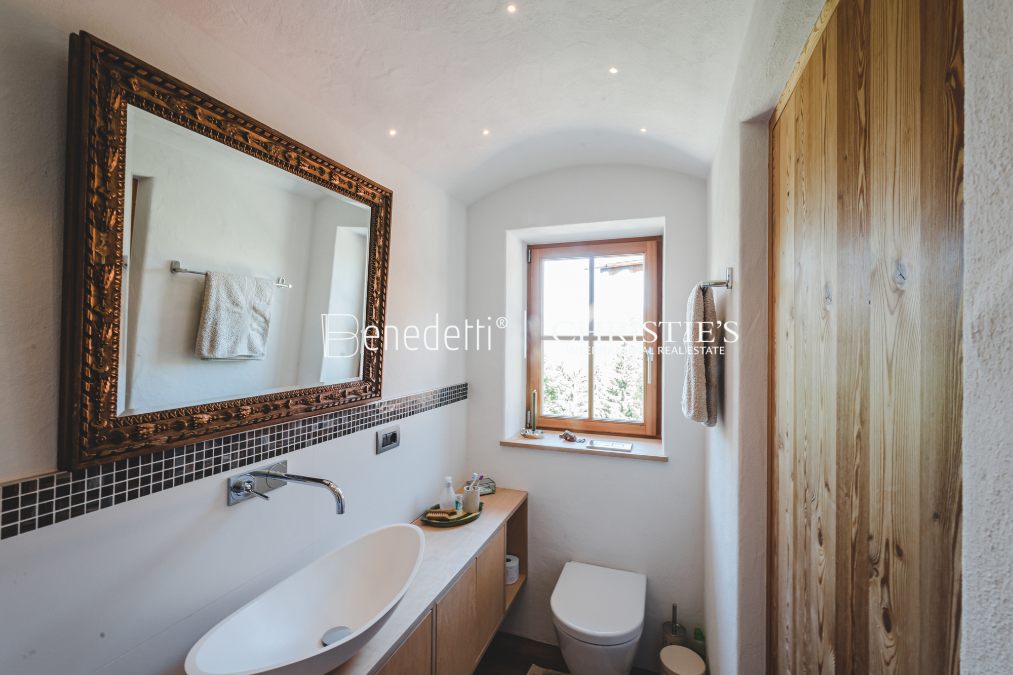 5 Bedroom Farm/Ranch/Plantation's Image 16