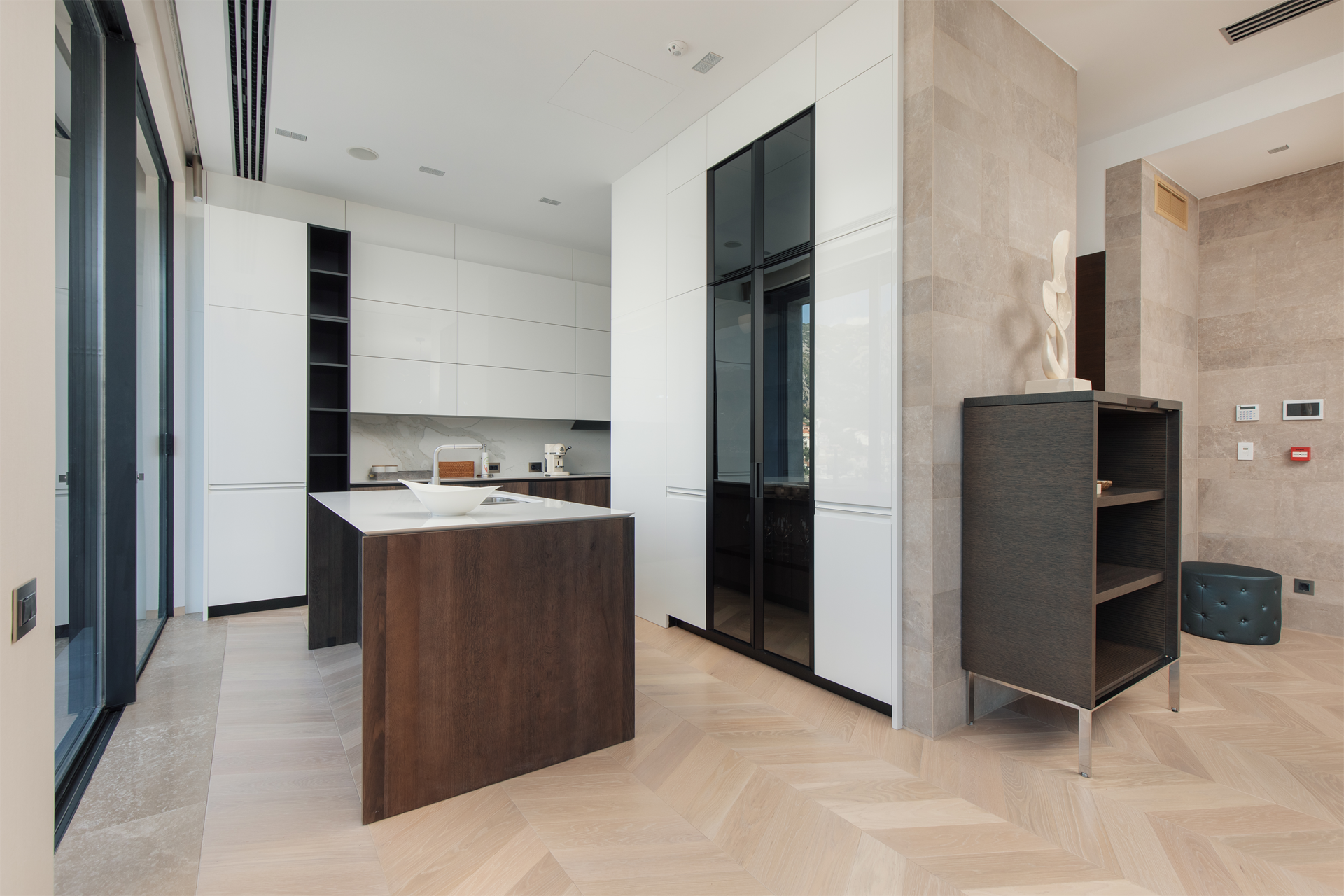 4 Bedroom Villa/Townhouse's Image 6