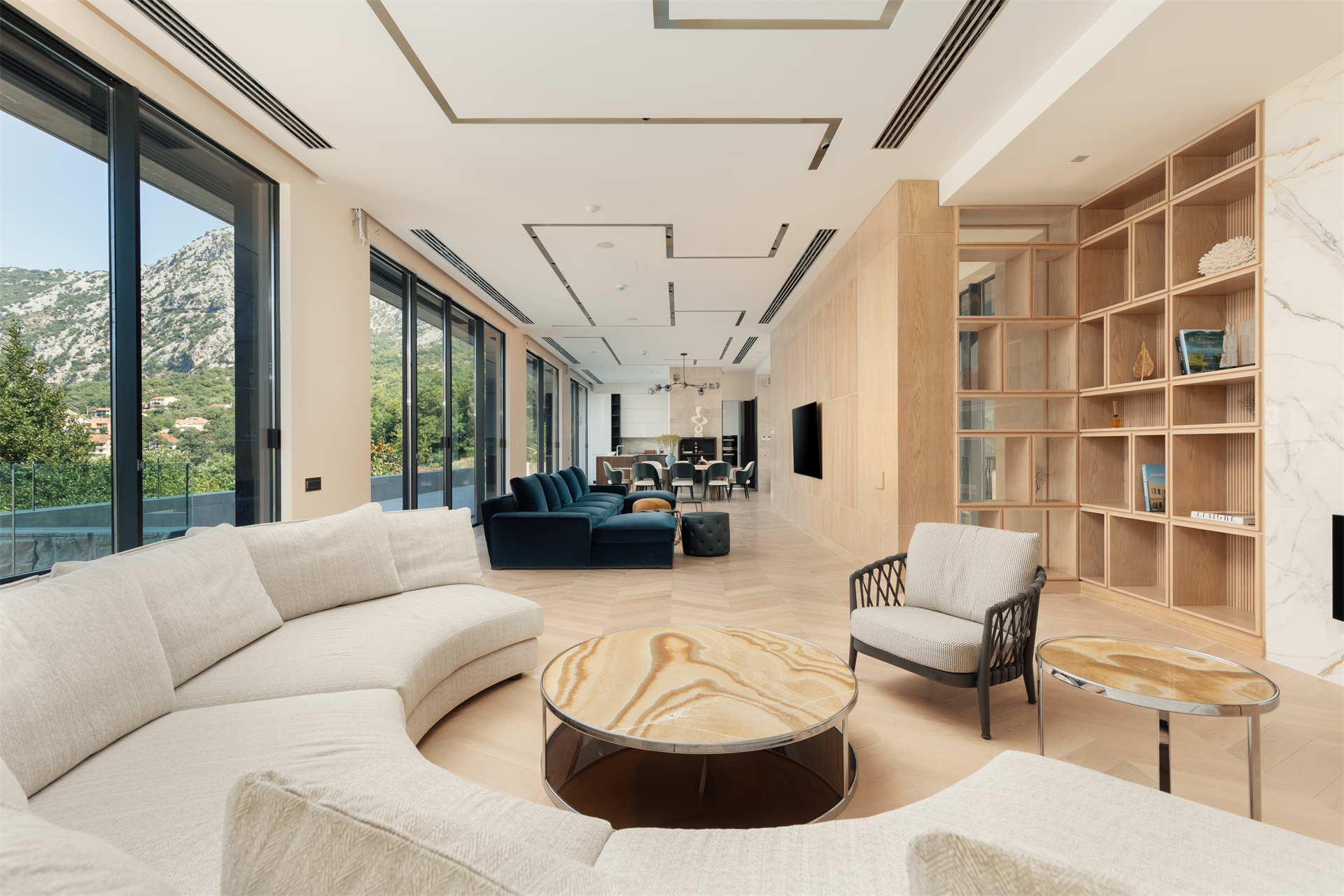 4 Bedroom Villa/Townhouse's Image 3