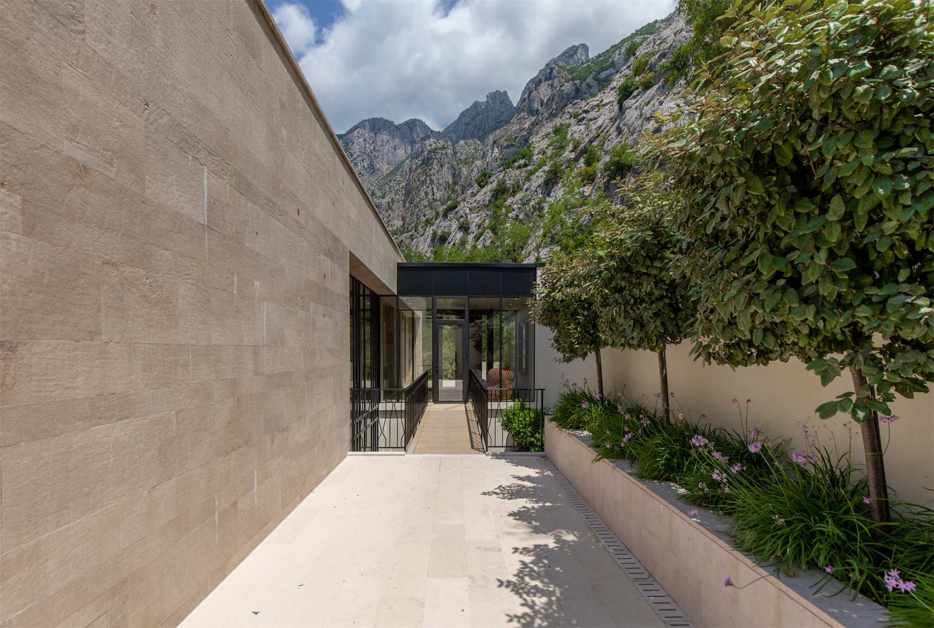 4 Bedroom Villa/Townhouse's Image 21