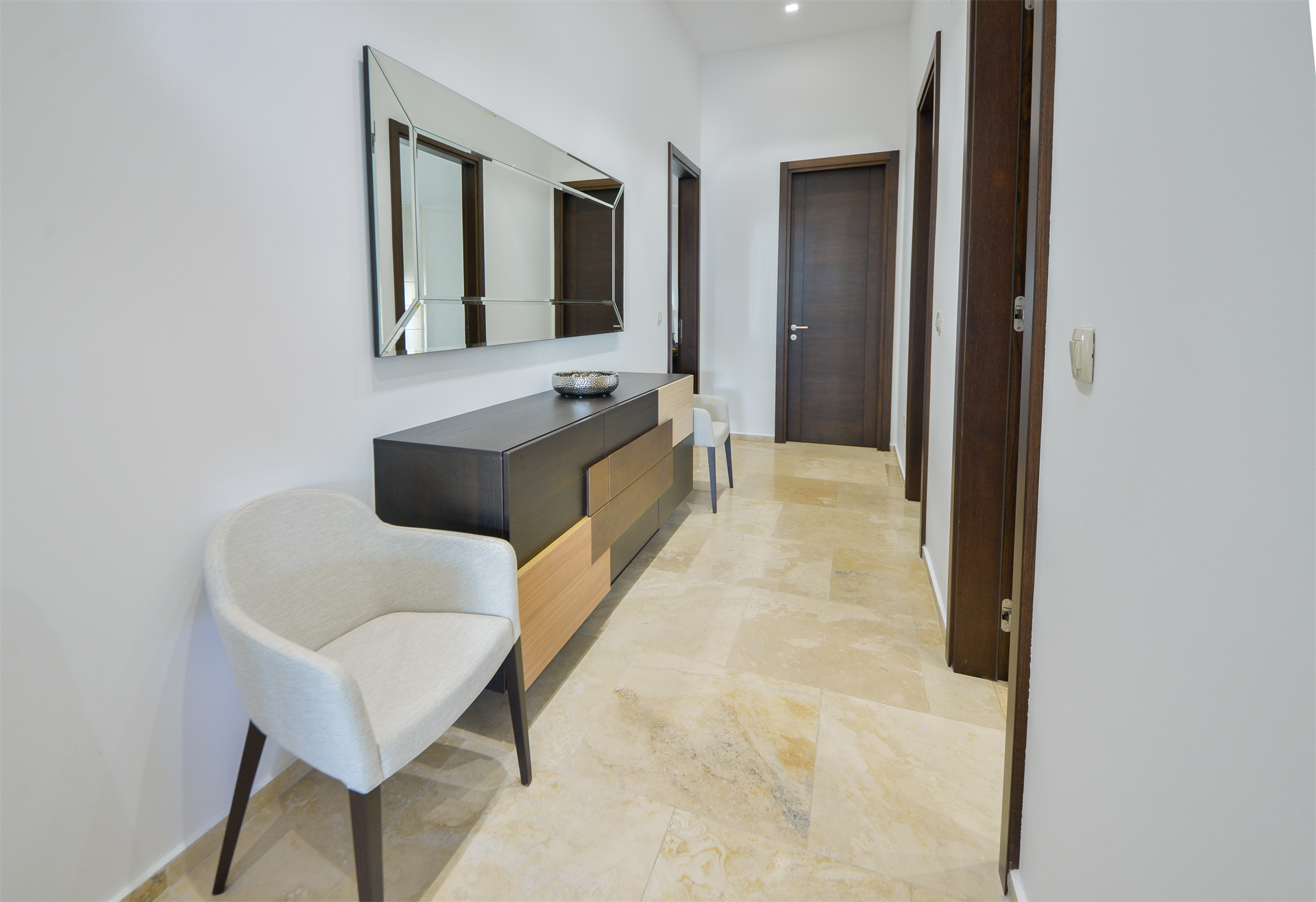 3 Bedroom Apartment/Flat's Image 12