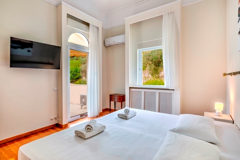 7 Bedroom Villa/Townhouse's Image 3