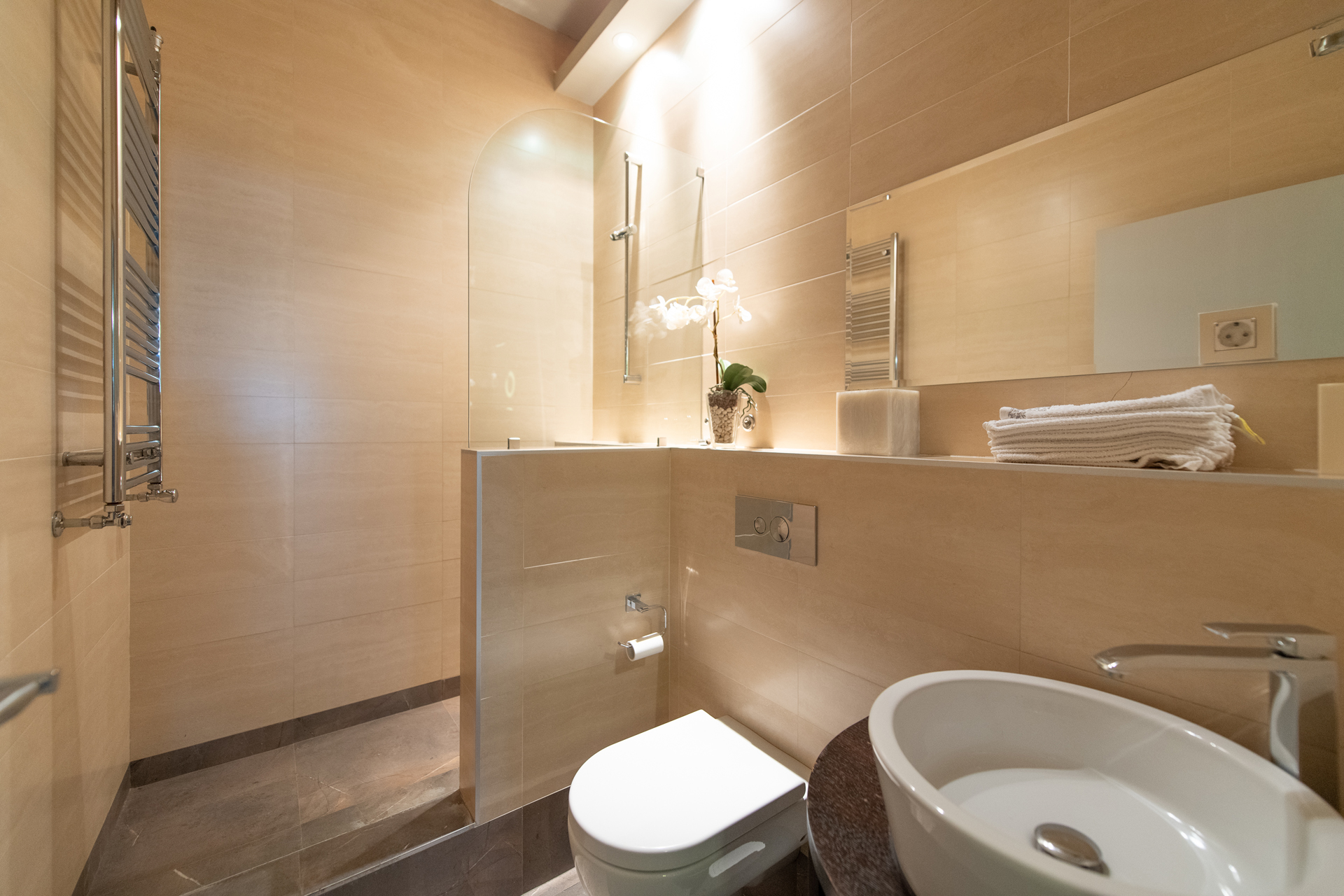 3 Bedroom Apartment/Flat's Image 15