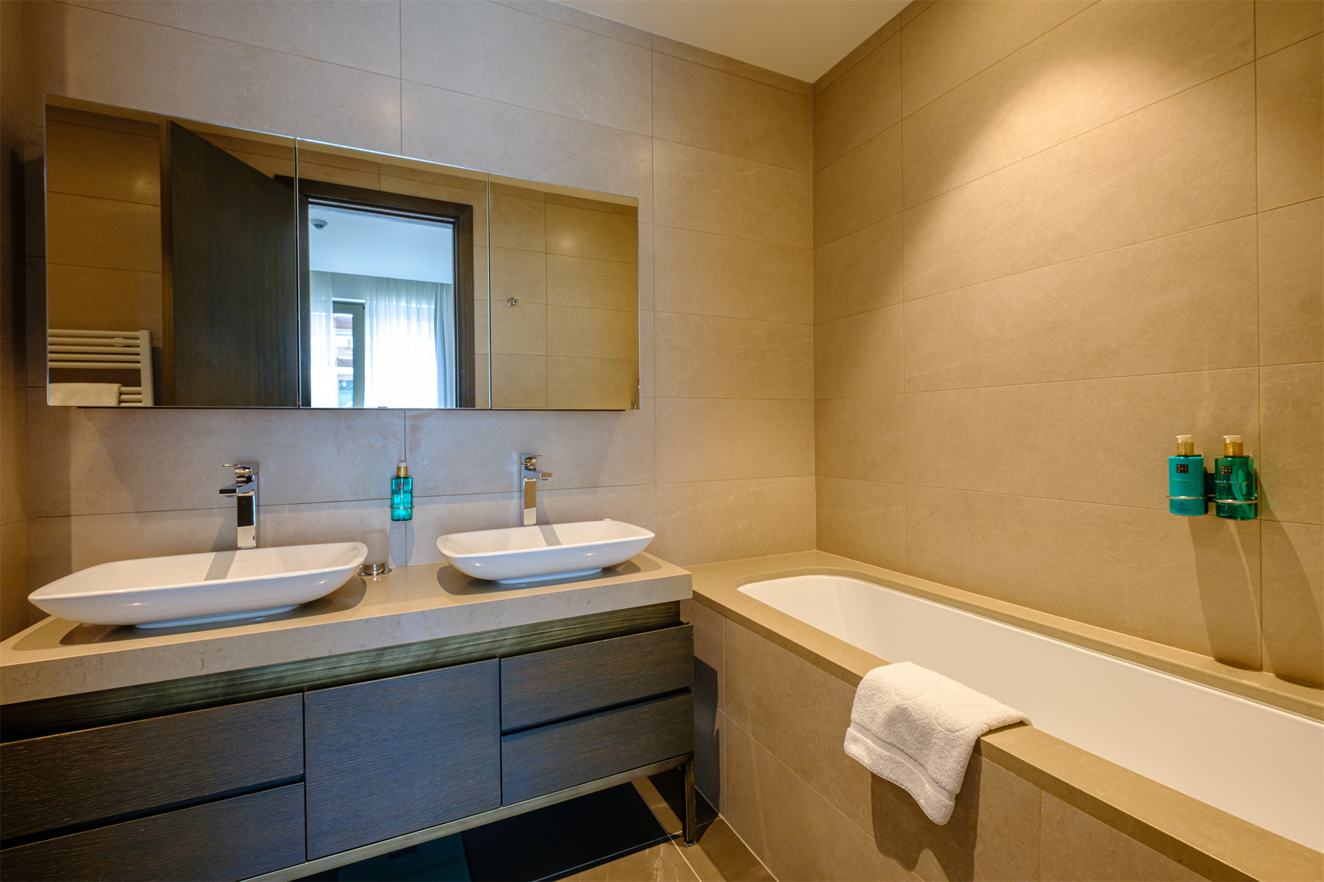 2 Bedroom Apartment/Flat's Image 11