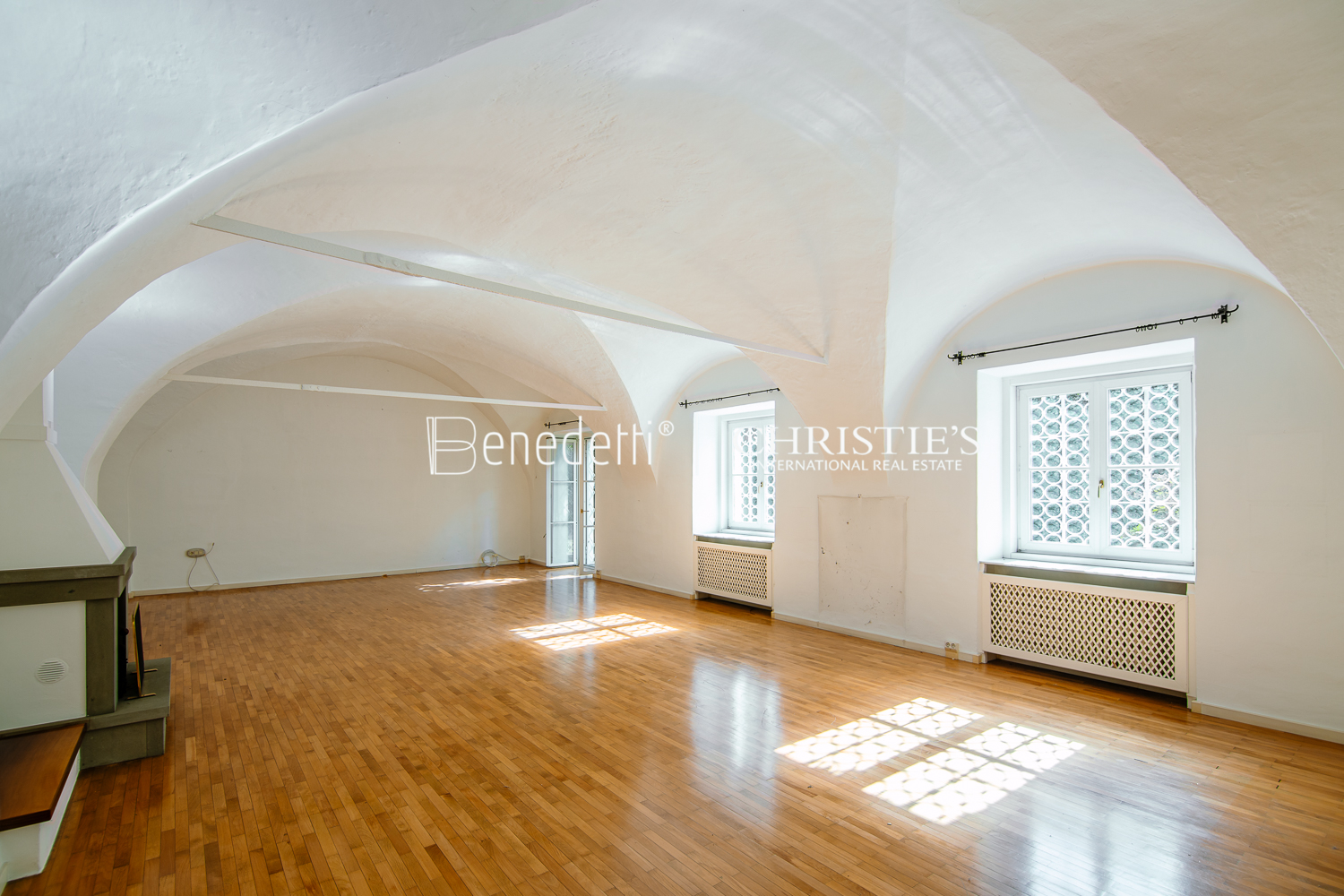 4 Bedroom Villa/Townhouse's Image 5