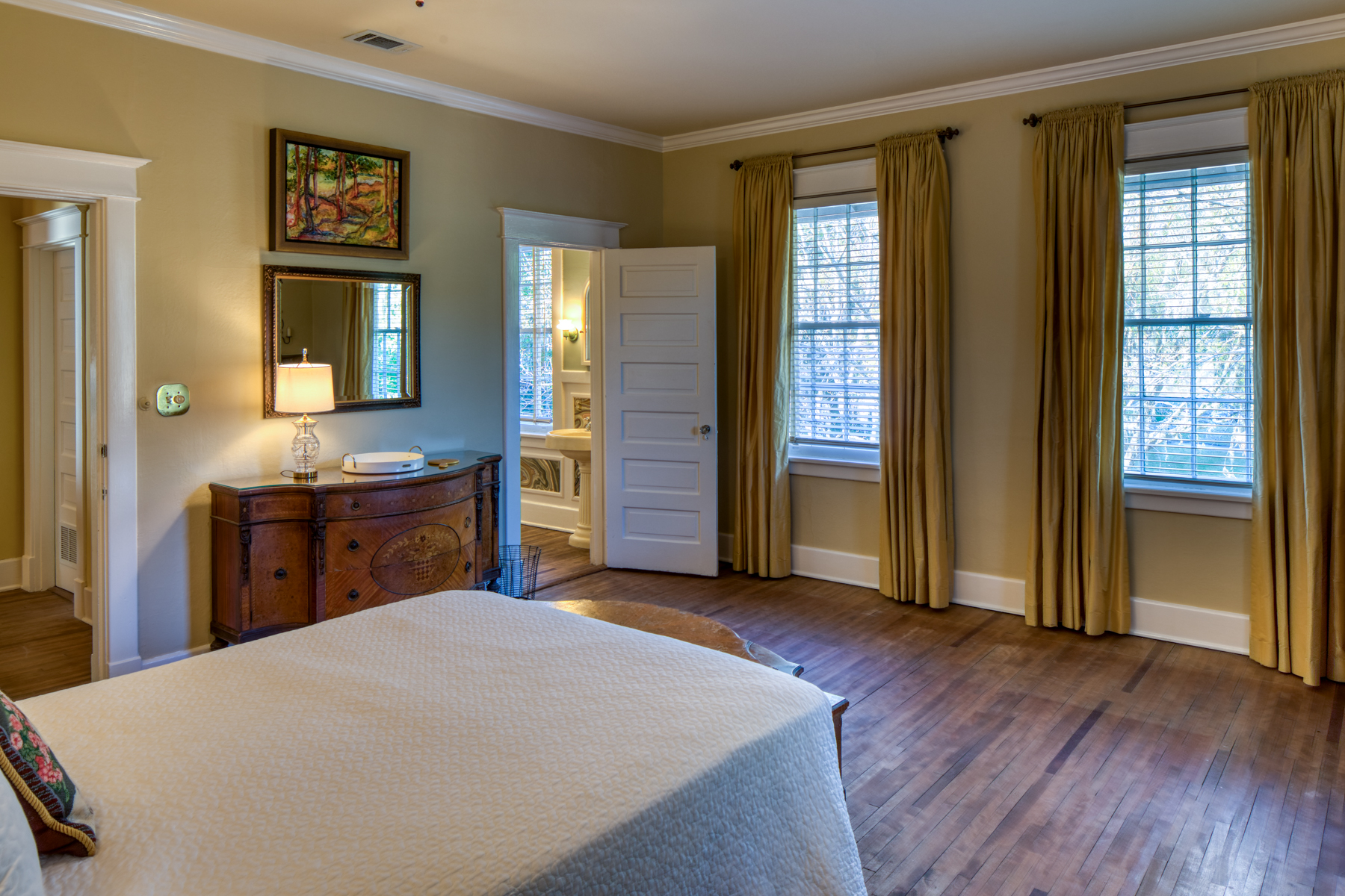 4 Bedroom Single Family Home/House's Image 22