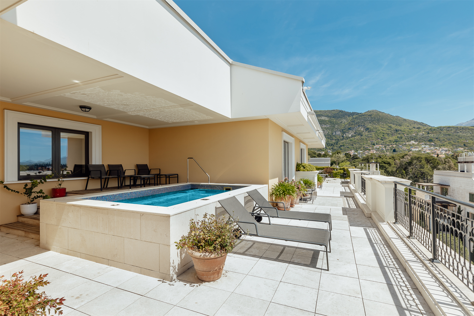 4 Bedroom Apartment/Flat's Image 8