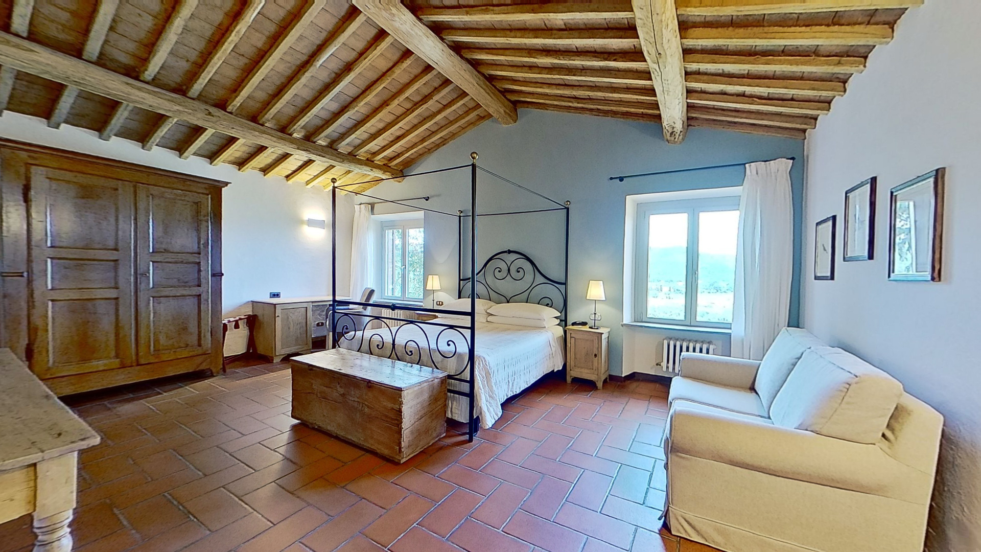 12 Bedroom Estate's Image 14