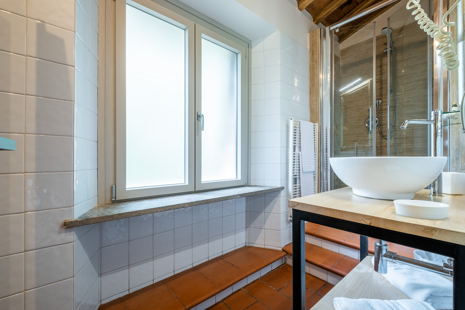 12 Bedroom Estate's Image 22