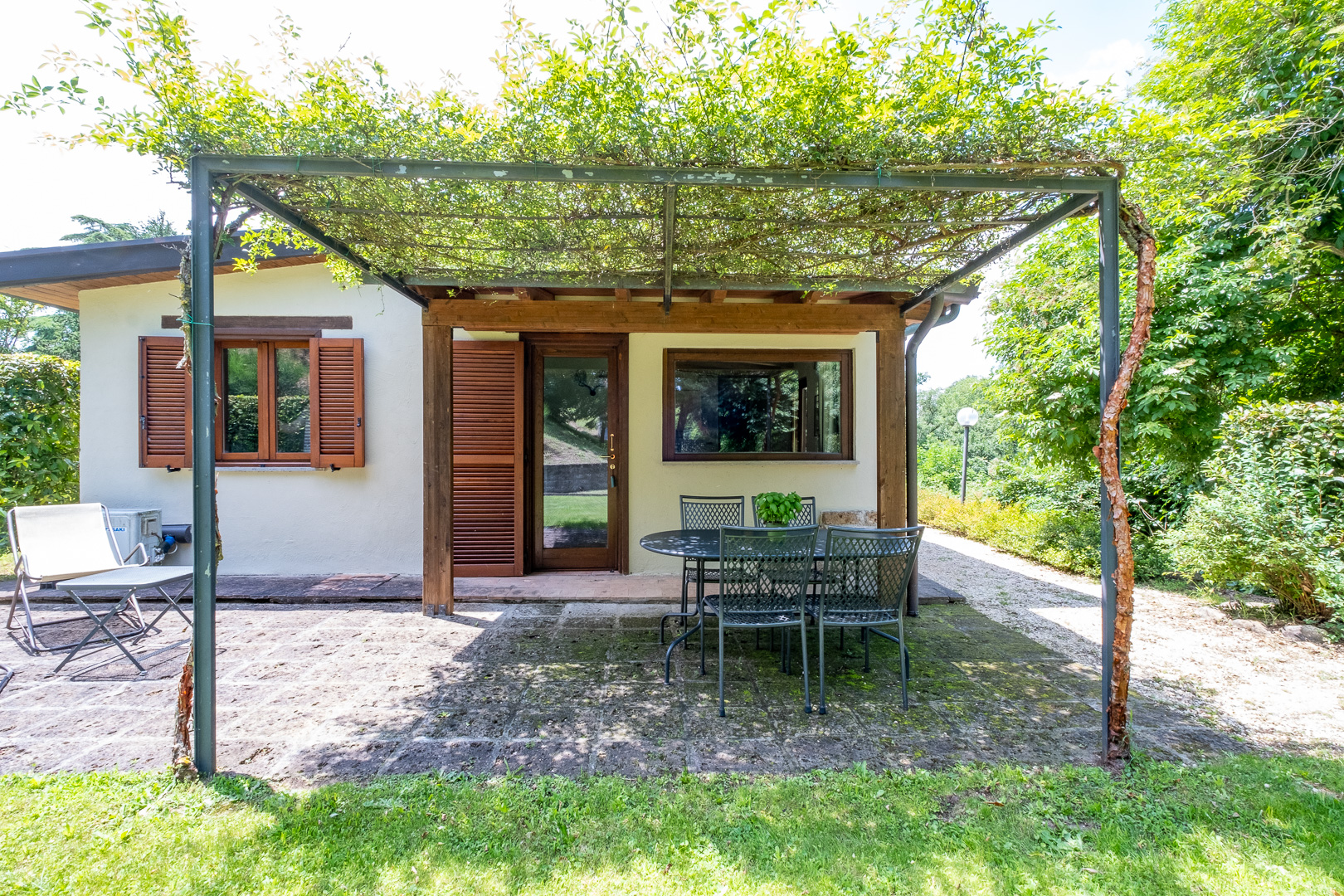 12 Bedroom Estate's Image 39