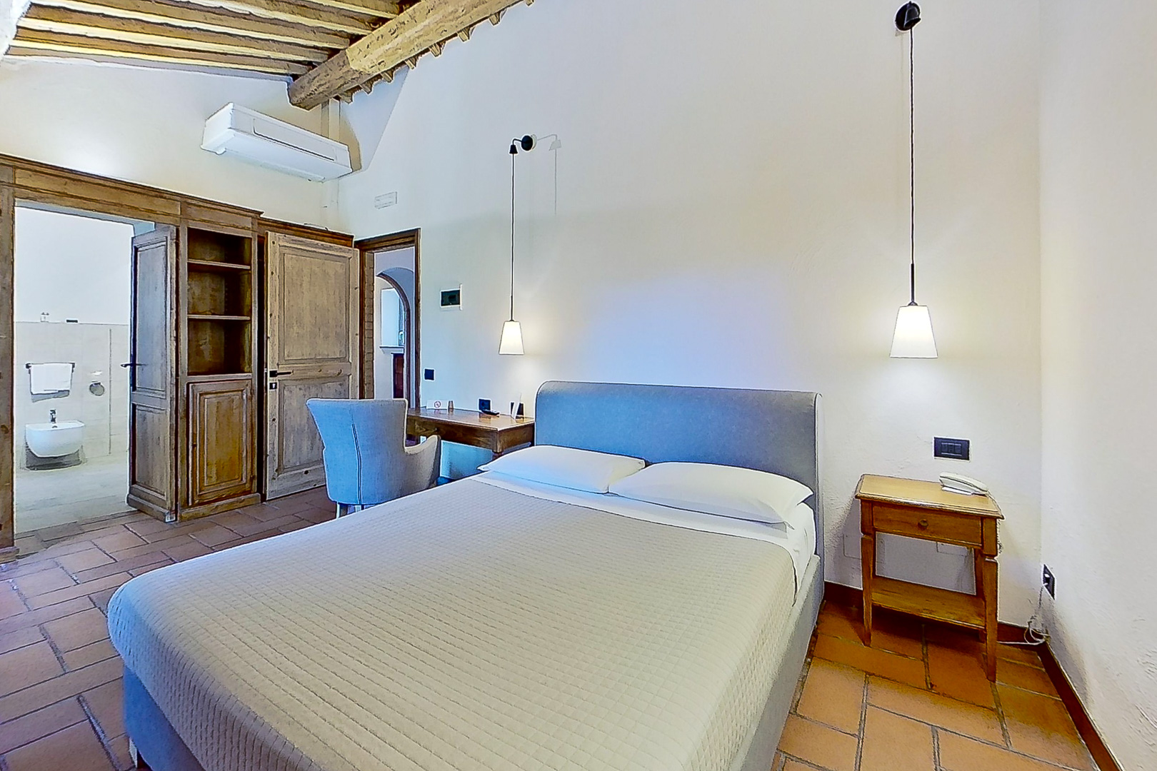 12 Bedroom Estate's Image 18