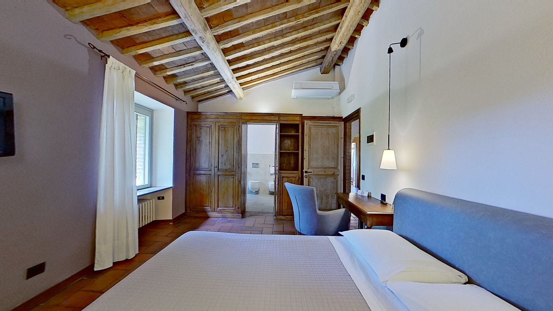 12 Bedroom Estate's Image 12
