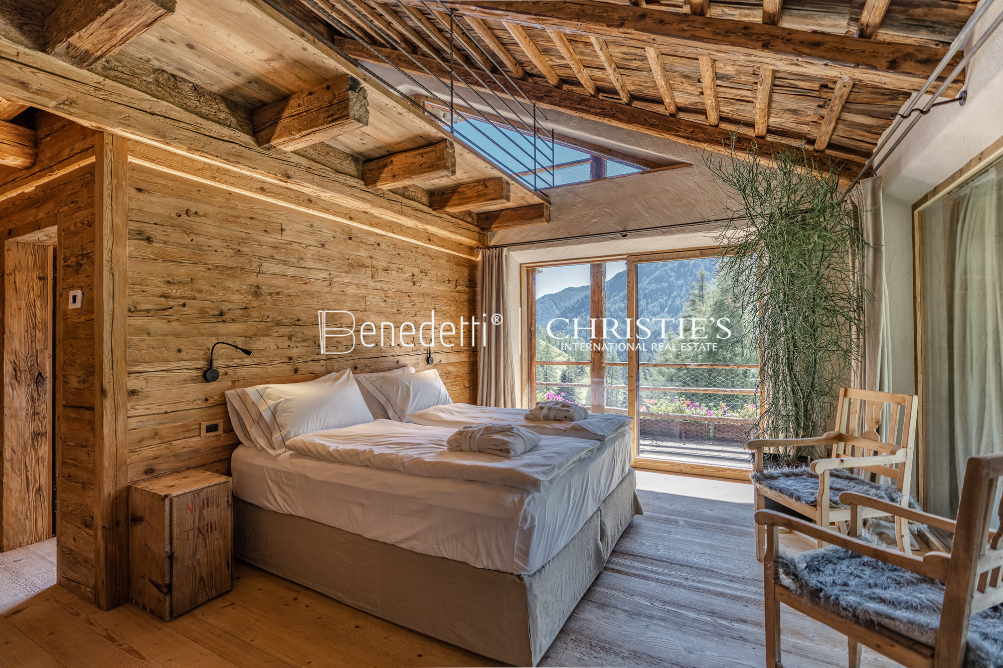 7 Bedroom Chalet's Image 14