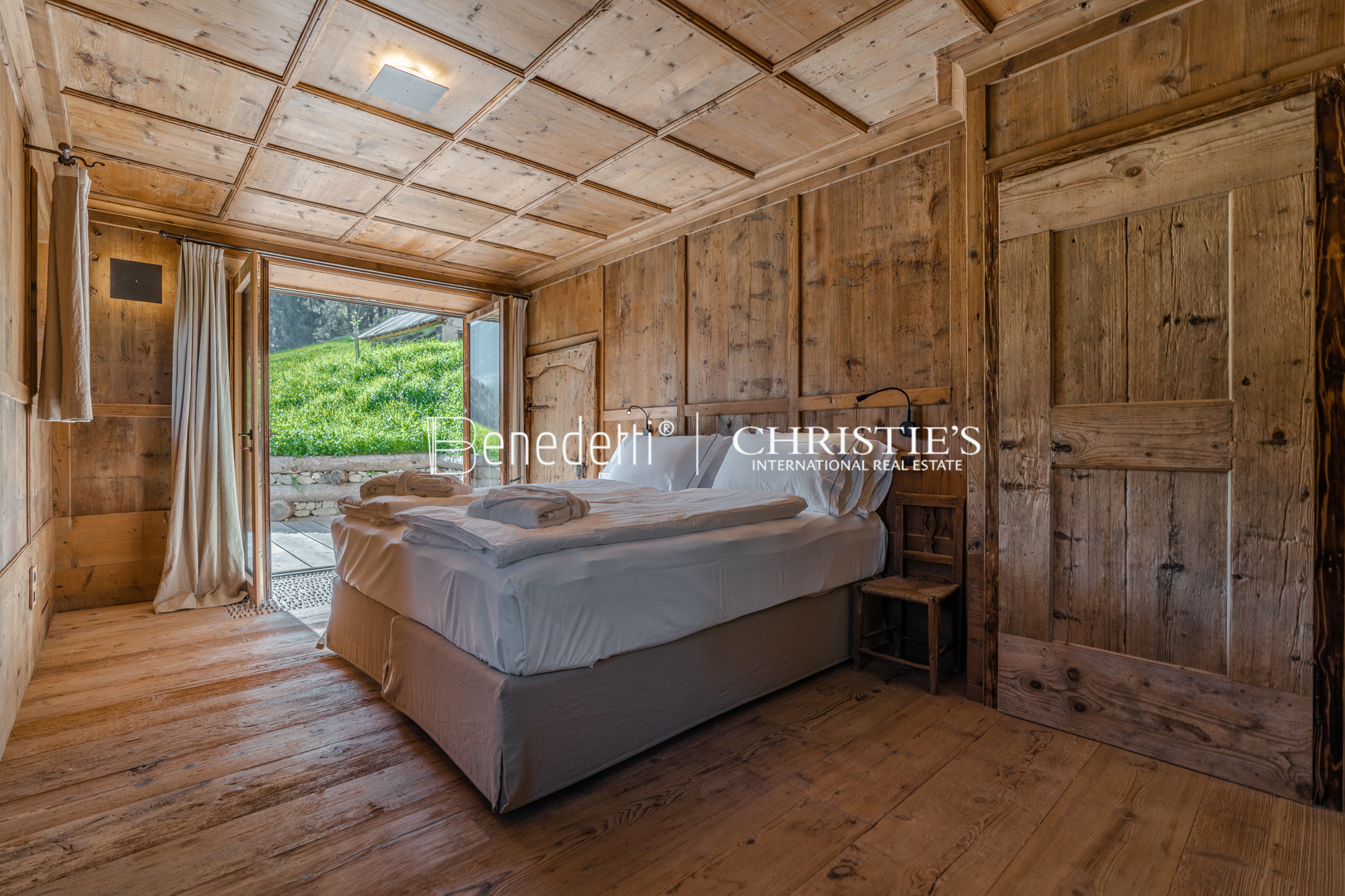 7 Bedroom Chalet's Image 9