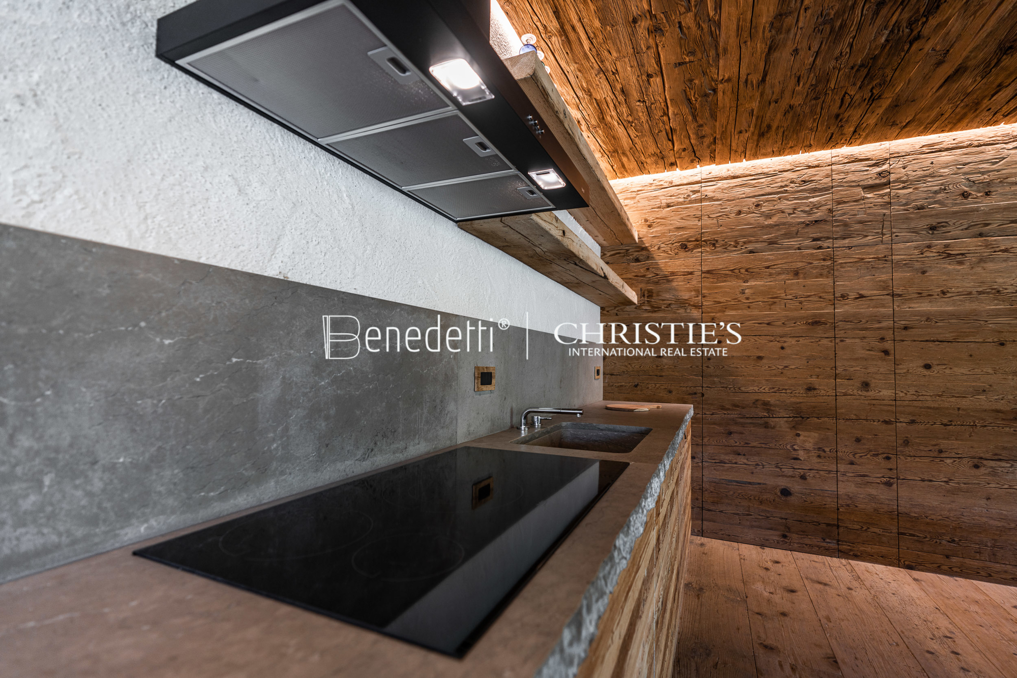 7 Bedroom Chalet's Image 7