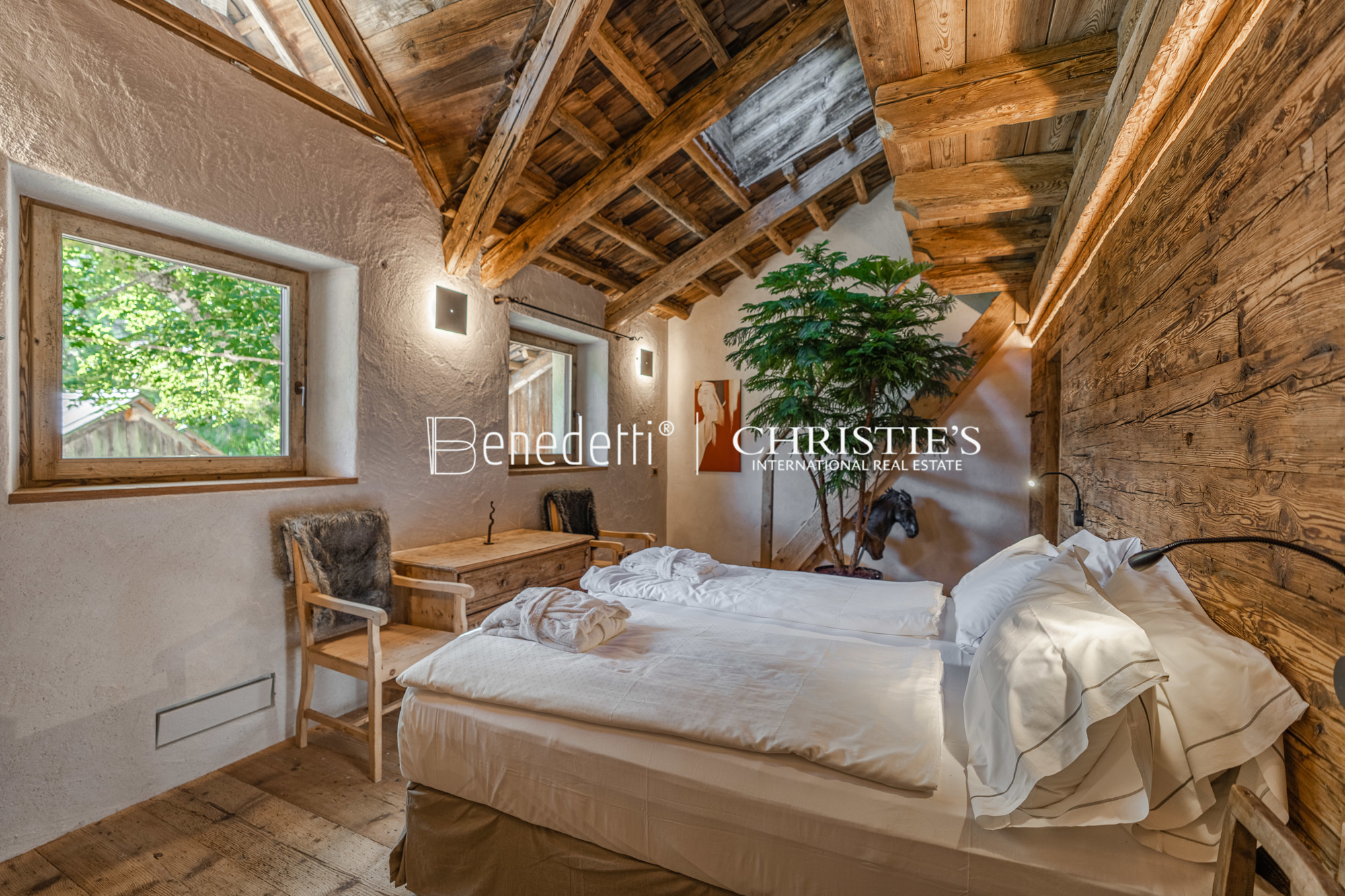 7 Bedroom Chalet's Image 15