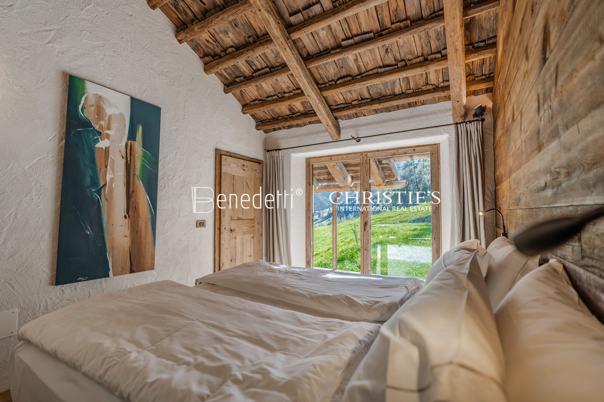 7 Bedroom Chalet's Image 10