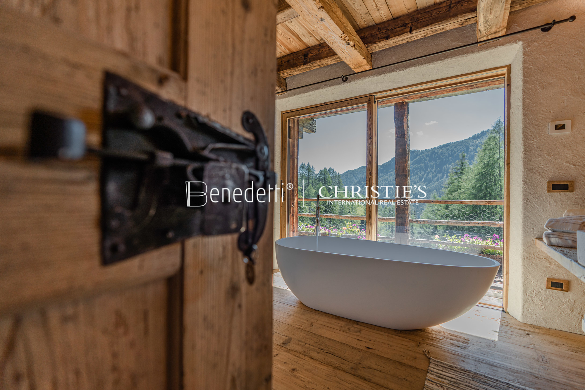 7 Bedroom Chalet's Image 16