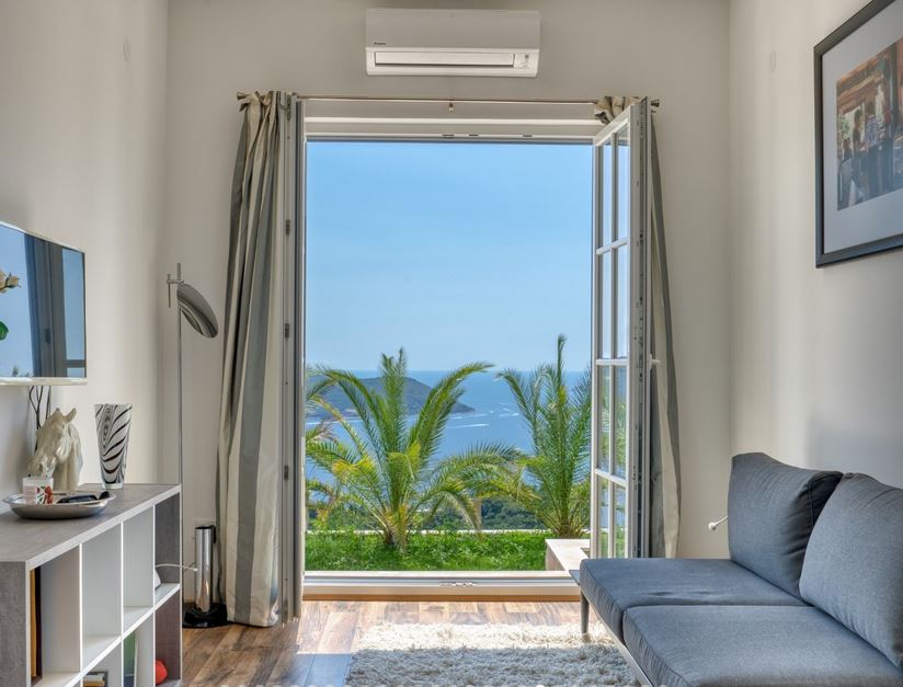 4 Bedroom Villa/Townhouse's Image 16