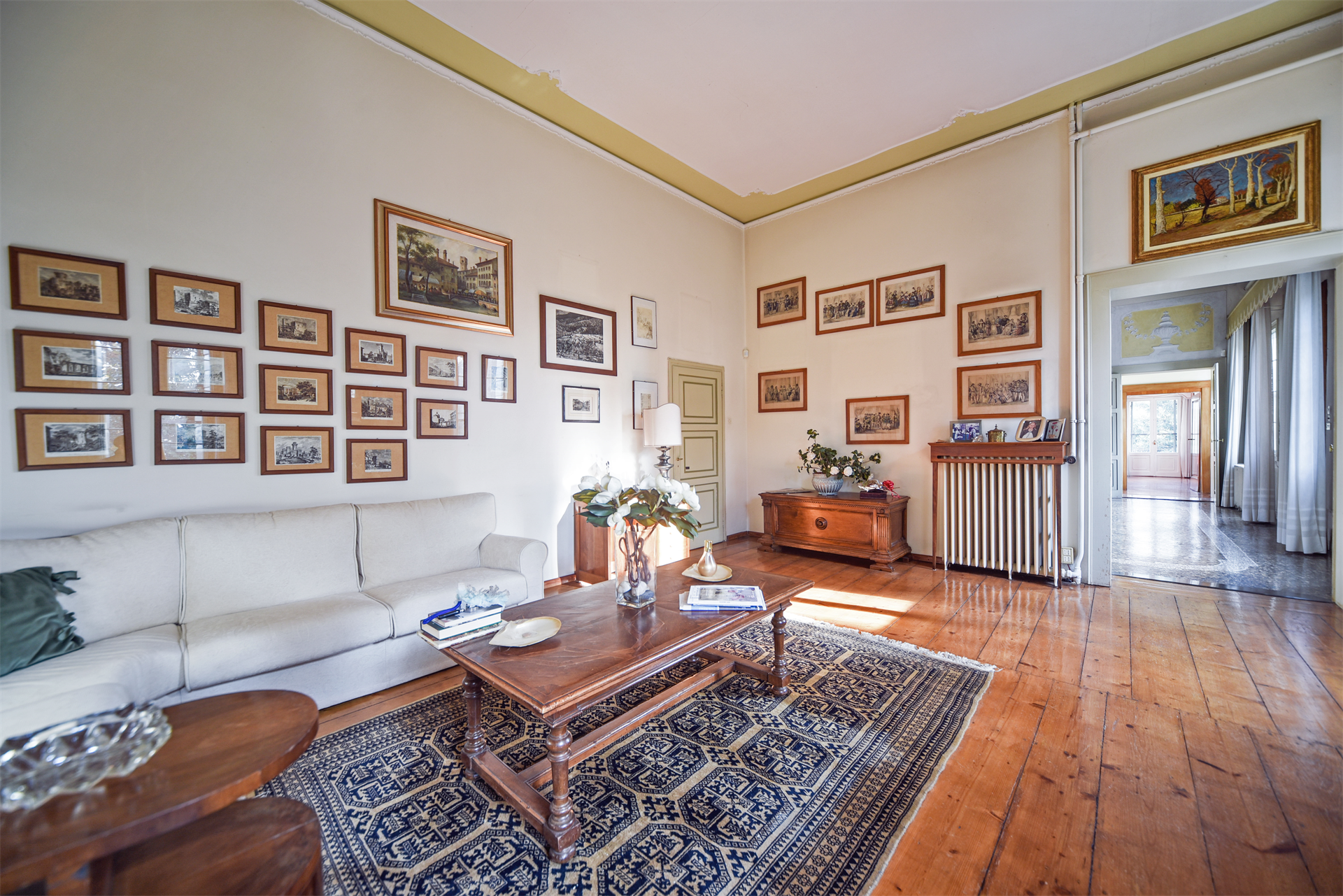4 Bedroom Villa/Townhouse's Image 7