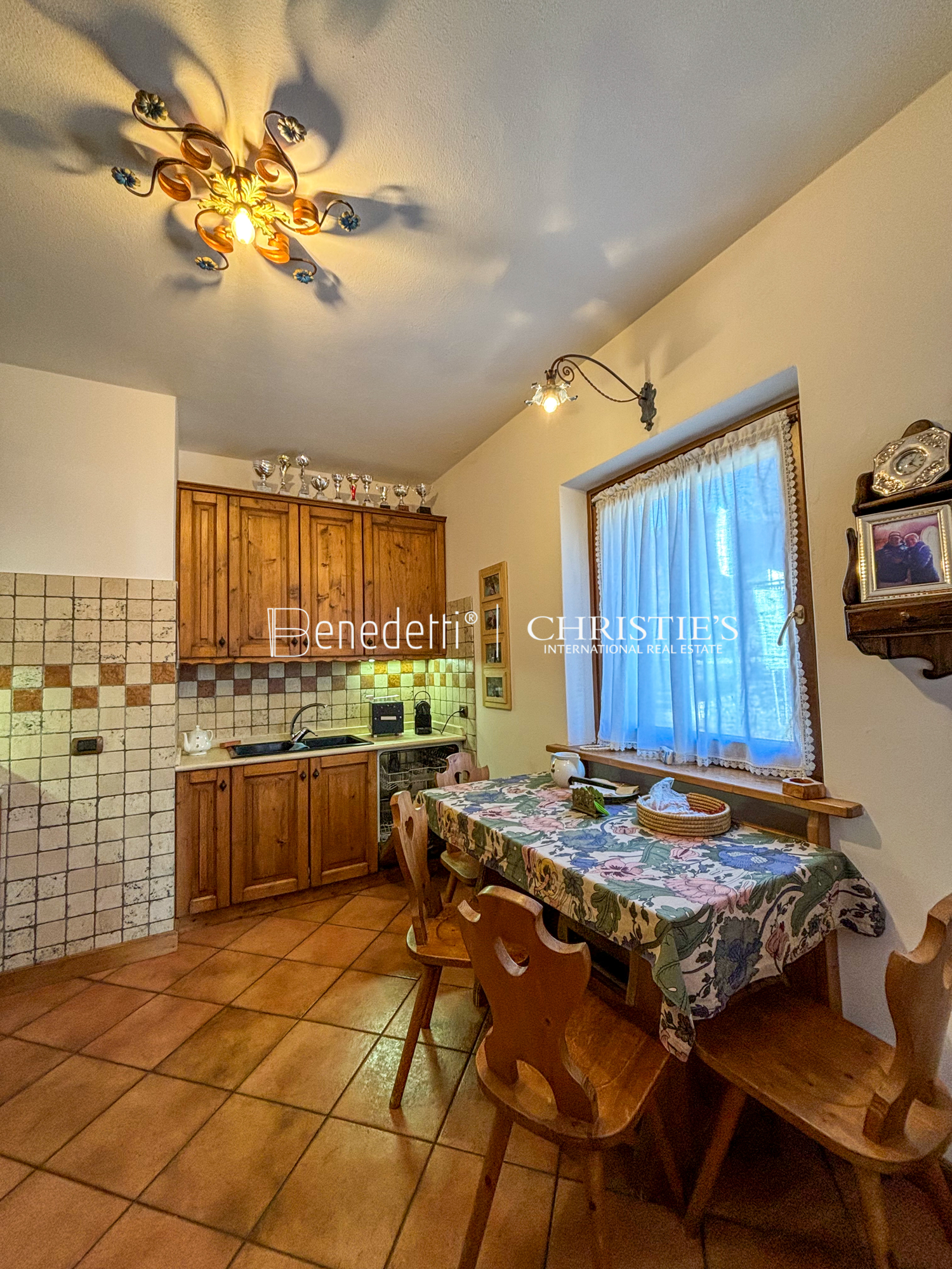3 Bedroom Apartment/Flat's Image 5