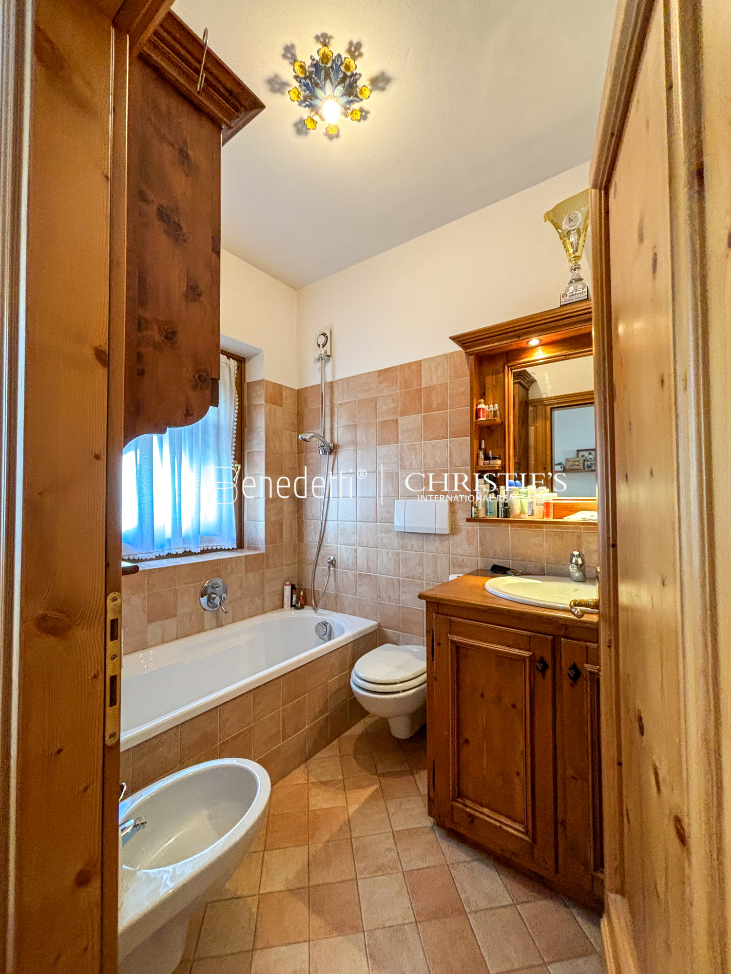 3 Bedroom Apartment/Flat's Image 3