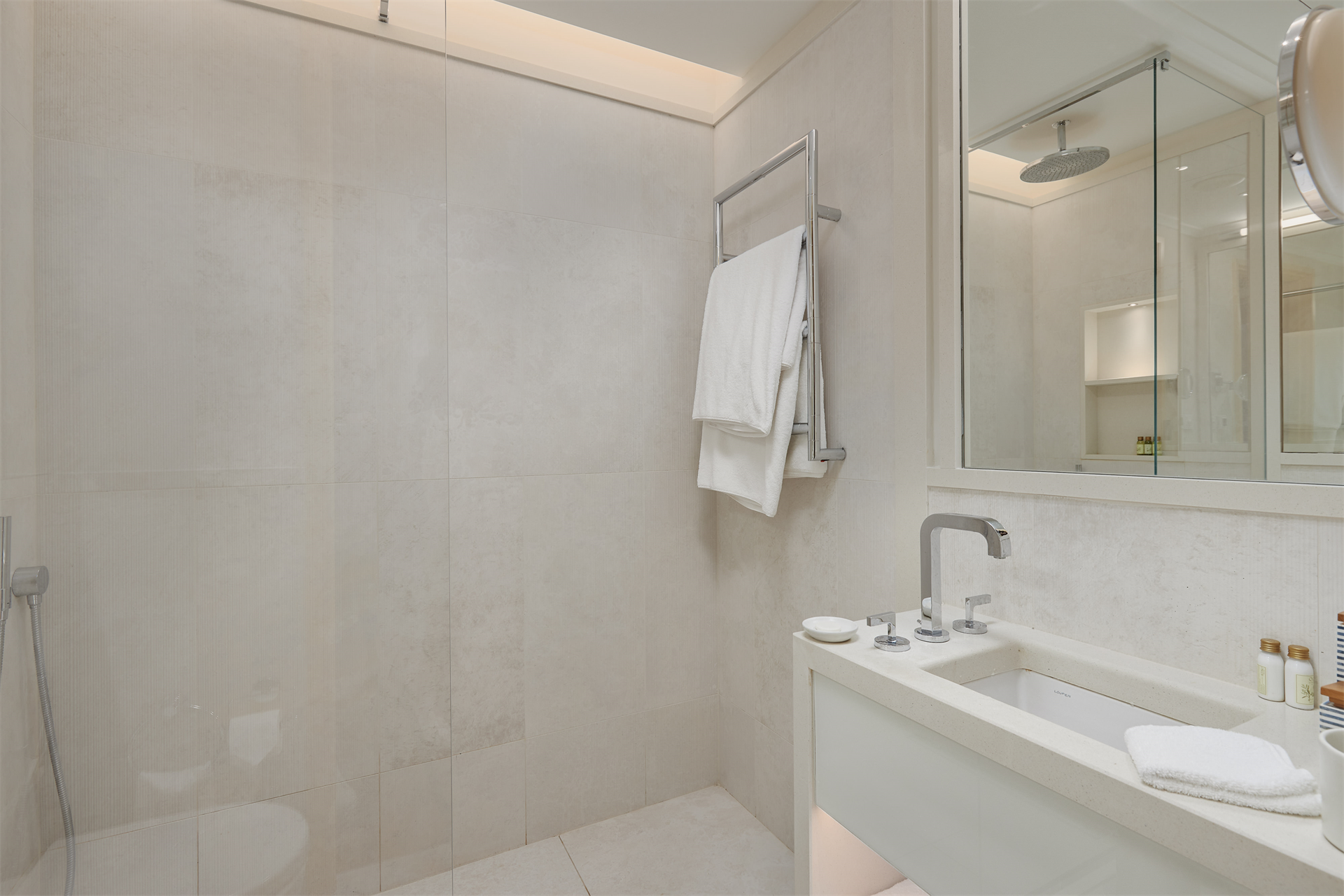3 Bedroom Apartment/Flat's Image 13