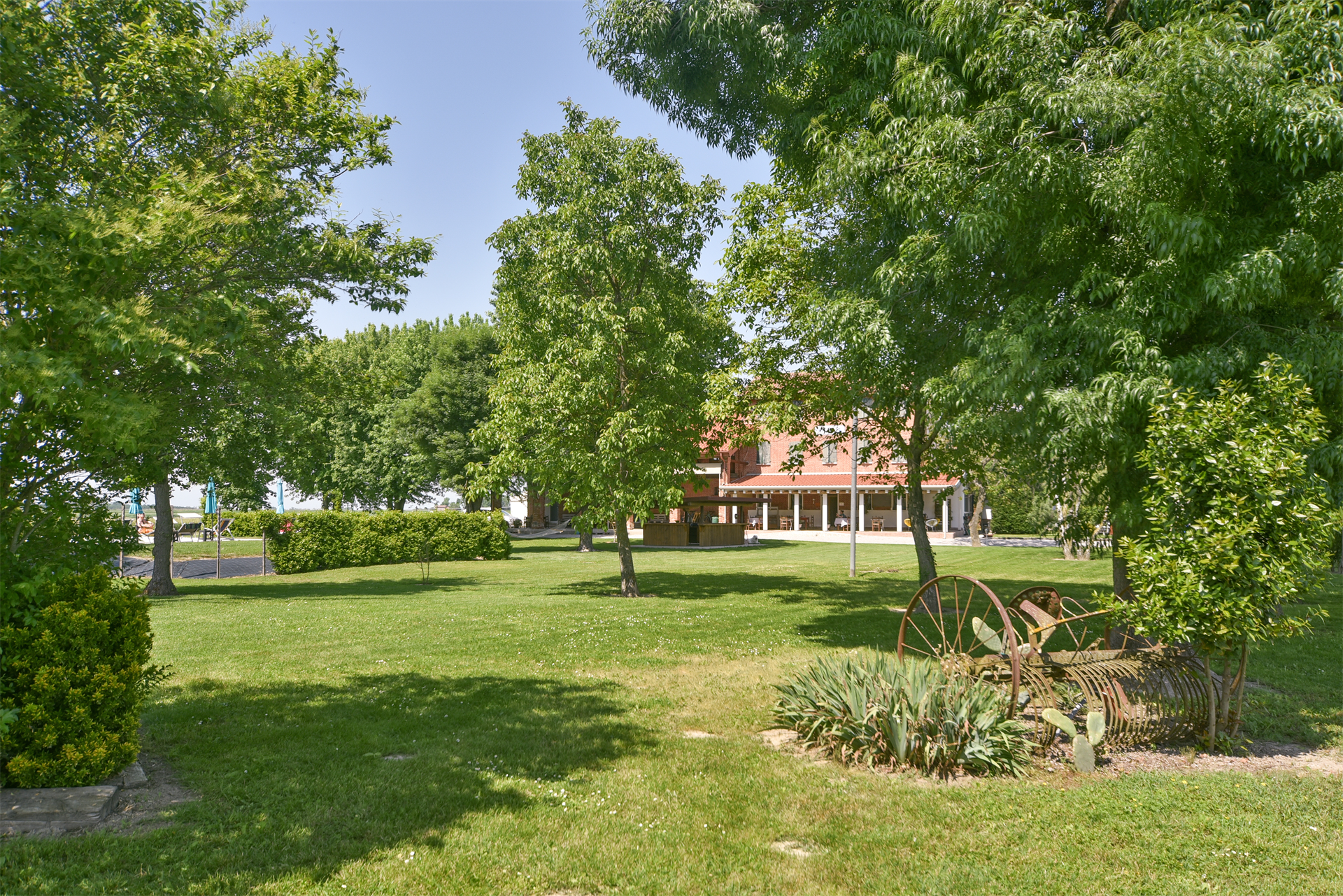 12 Bedroom Farm/Ranch/Plantation's Image 11