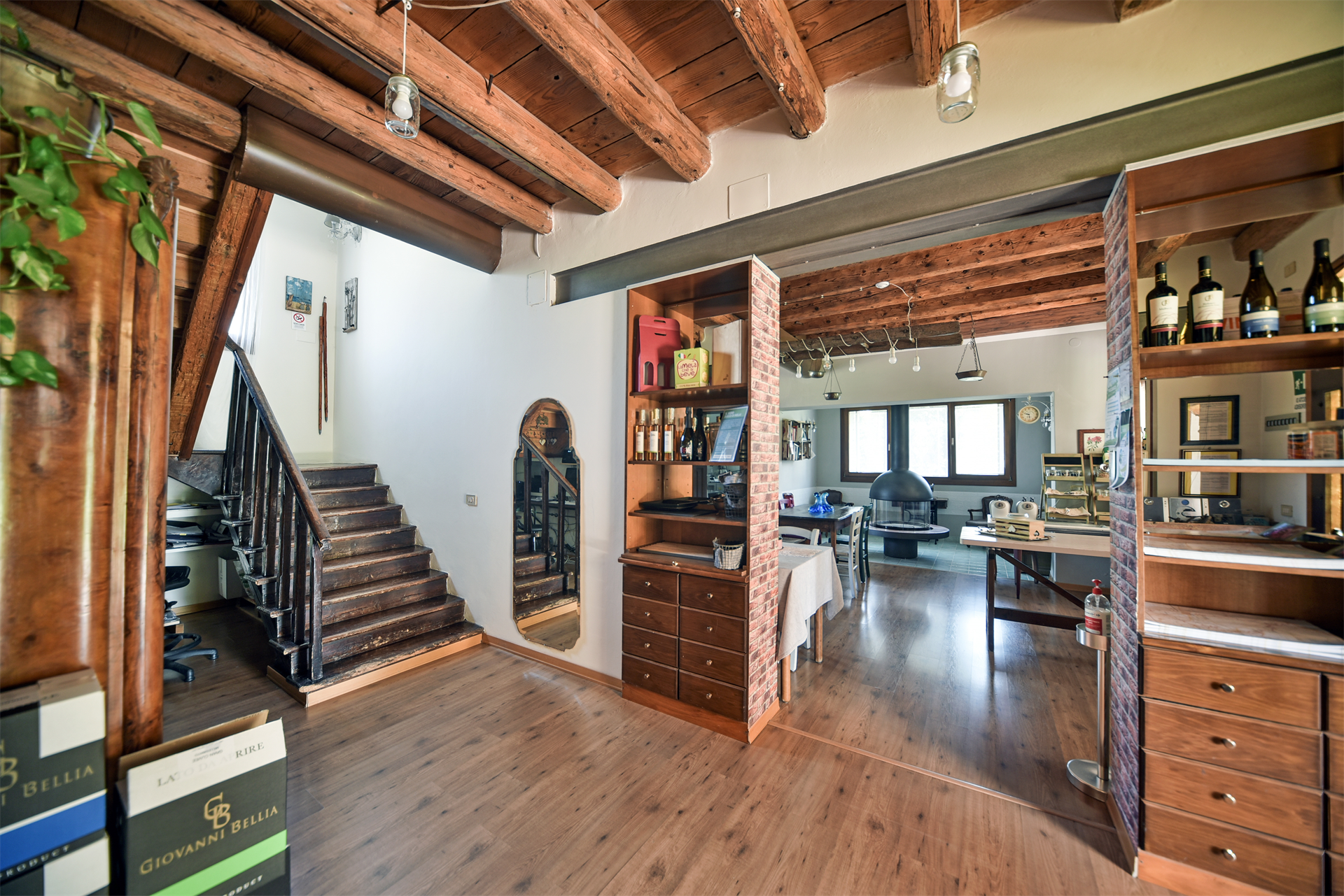 12 Bedroom Farm/Ranch/Plantation's Image 9