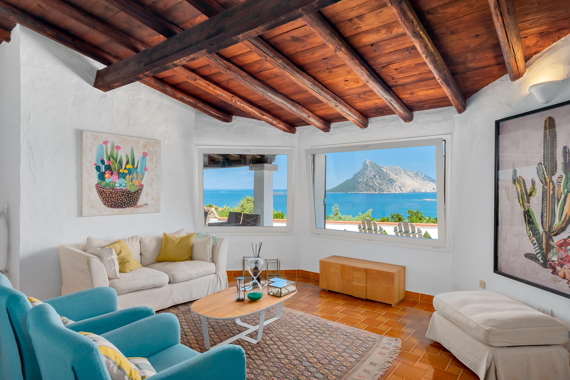 4 Bedroom Villa/Townhouse's Image 4