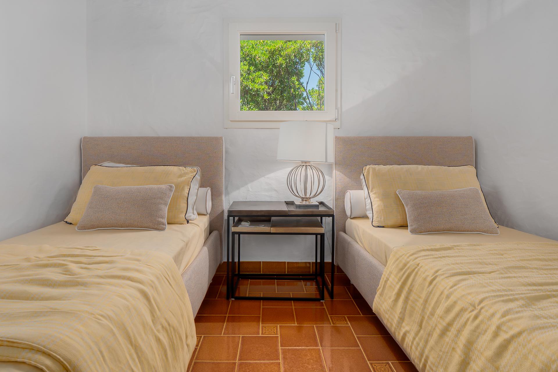 4 Bedroom Villa/Townhouse's Image 7