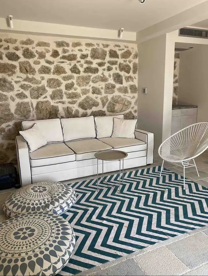 4 Bedroom Villa/Townhouse's Image 4