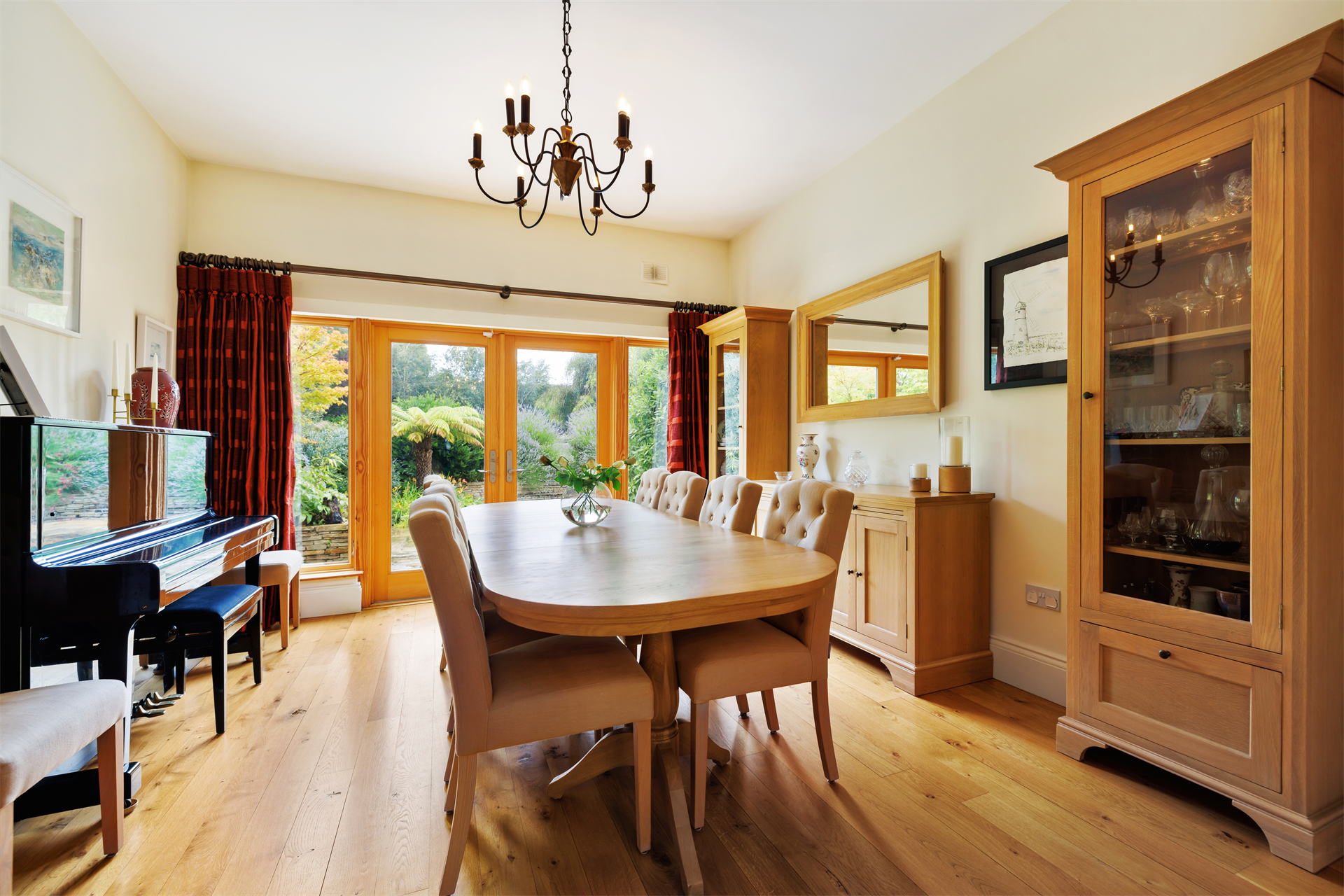 5 Bedroom Single Family Home/House's Image 10