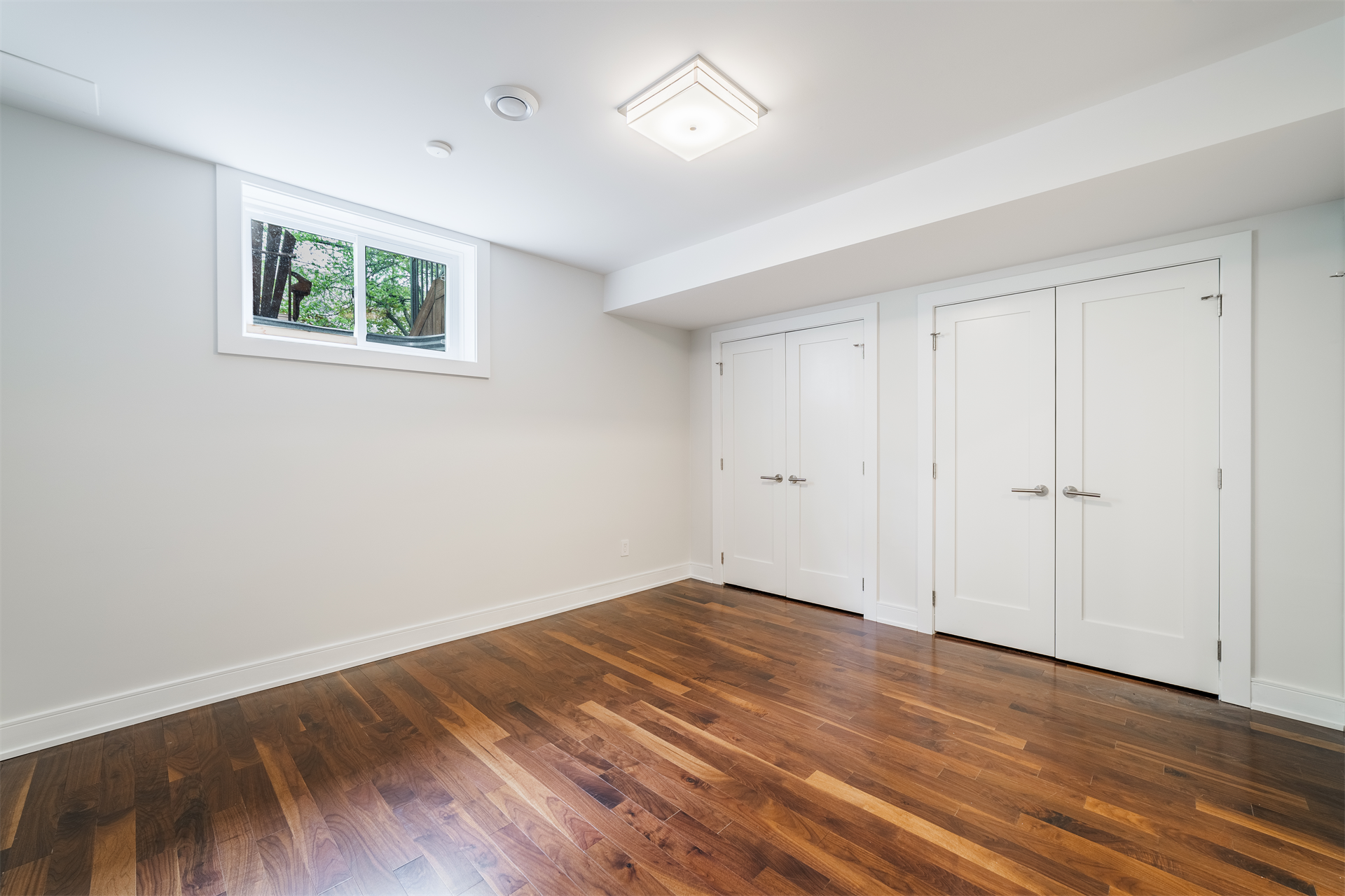 5 Bedroom Single Family Home/House's Image 36