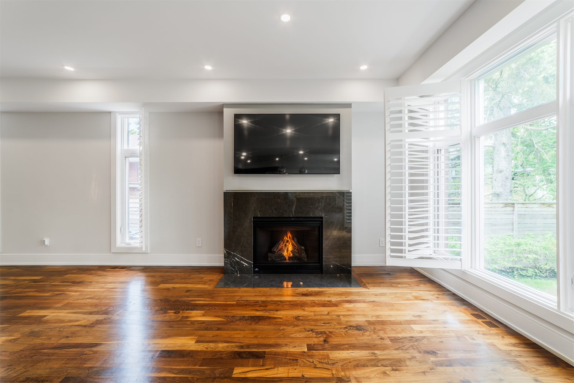 5 Bedroom Single Family Home/House's Image 20