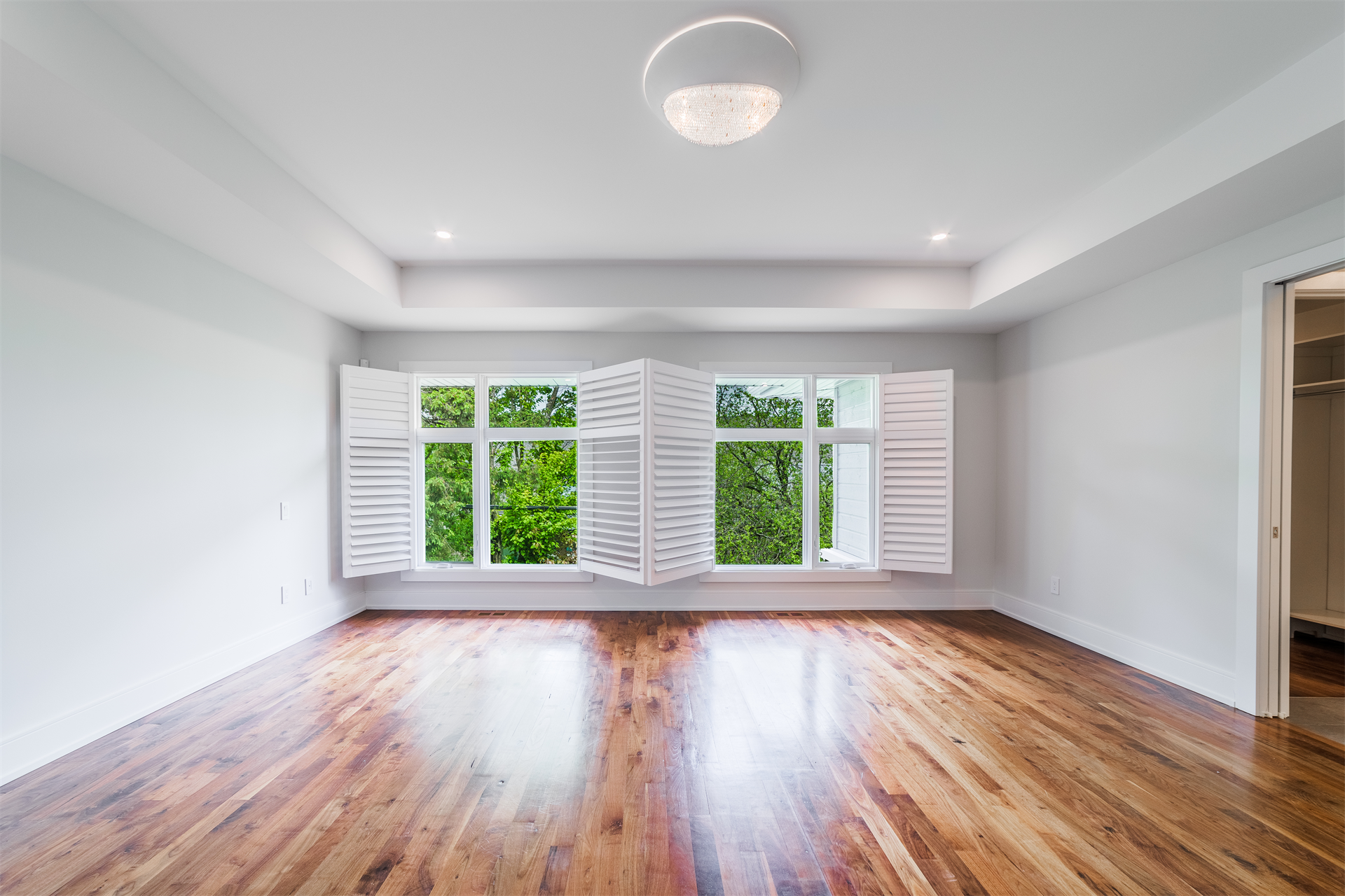 5 Bedroom Single Family Home/House's Image 26