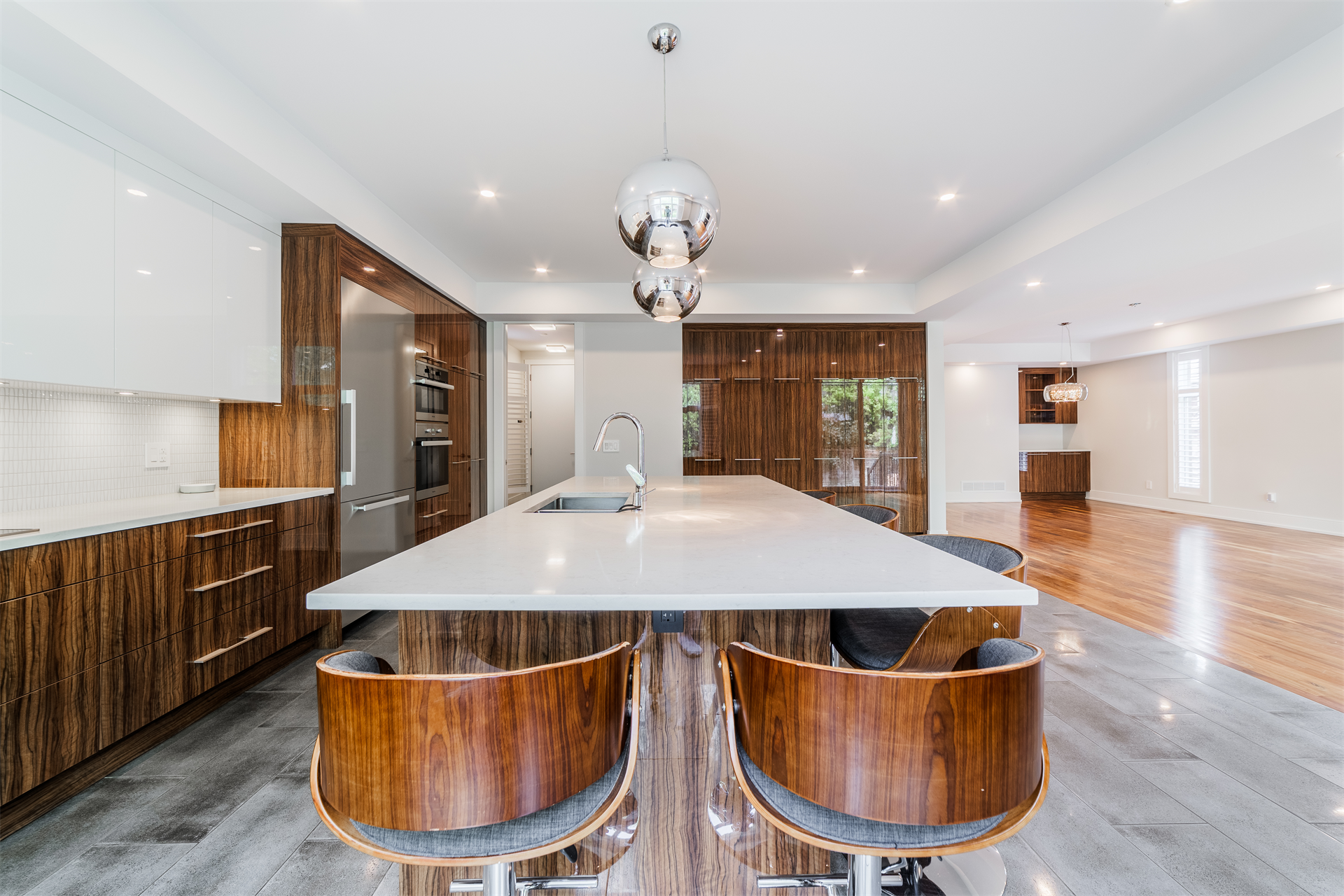 5 Bedroom Single Family Home/House's Image 9