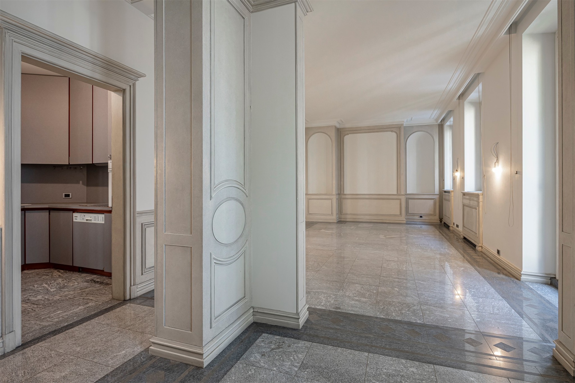 6 Bedroom Building's Image 15