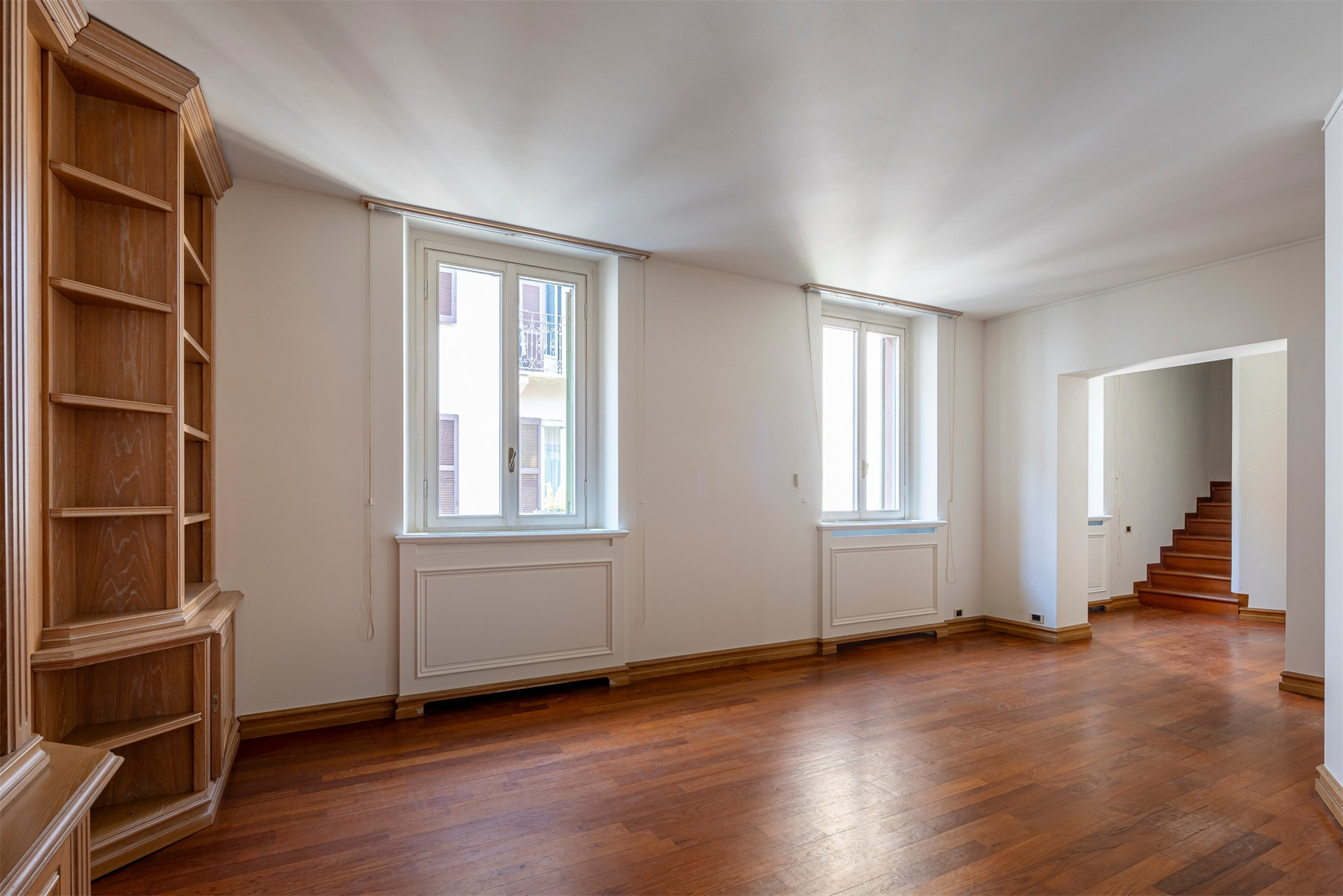 6 Bedroom Building's Image 26