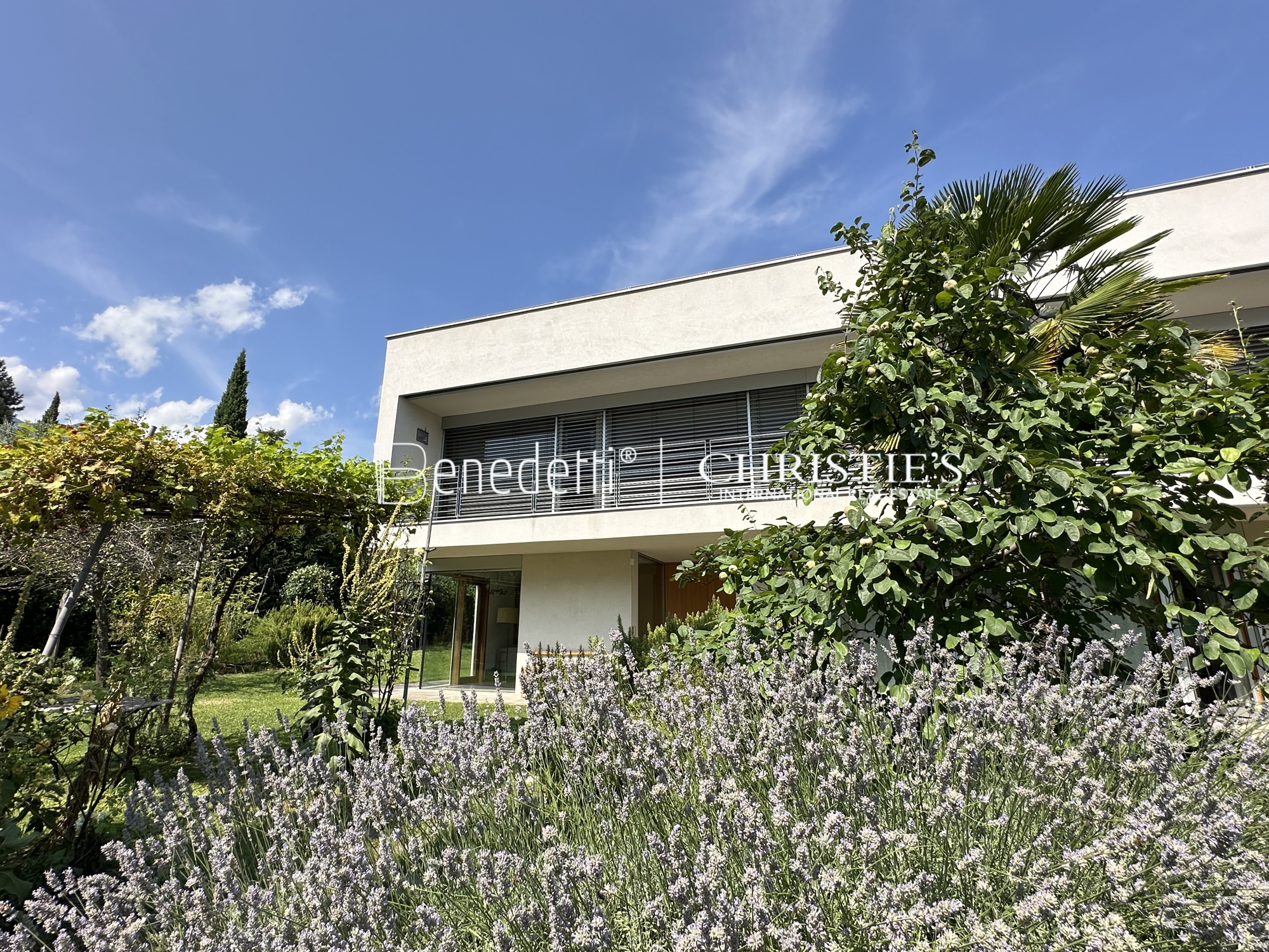 5 Bedroom Villa/Townhouse's Image 15