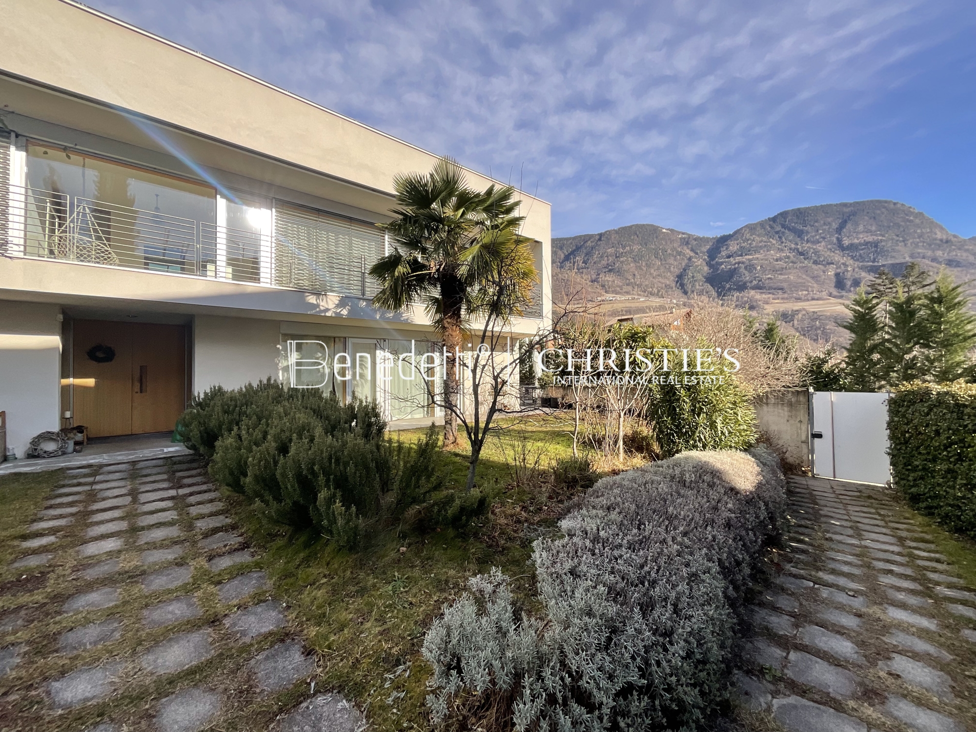 5 Bedroom Villa/Townhouse's Image 11