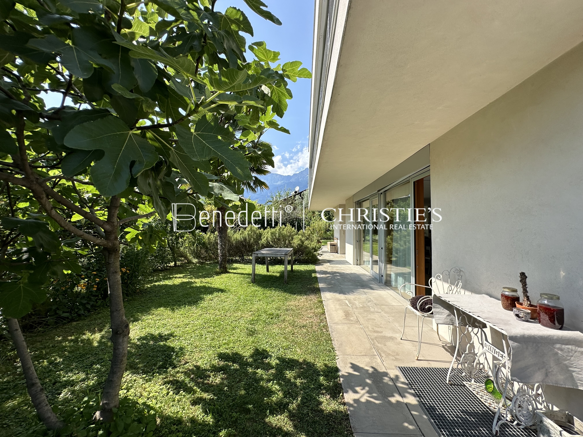 5 Bedroom Villa/Townhouse's Image 14