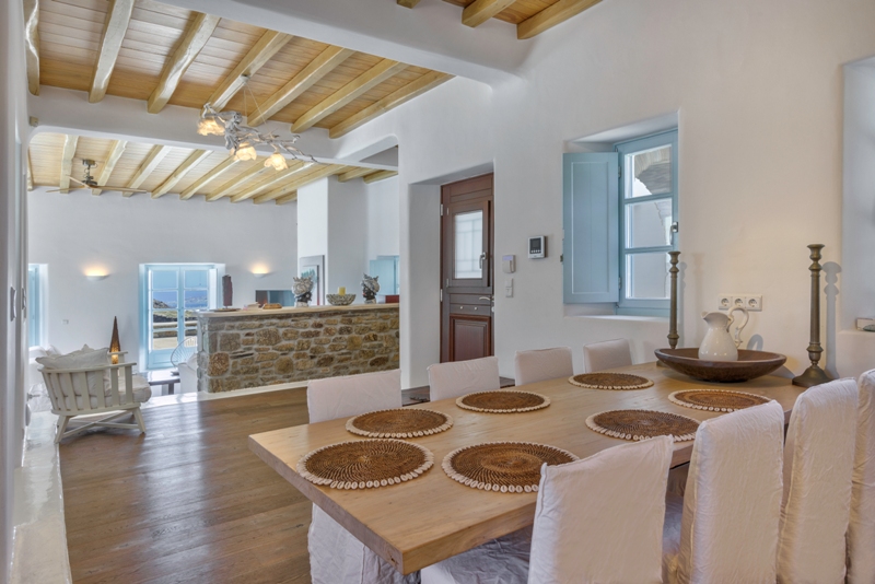 6 Bedroom Villa/Townhouse's Image 3