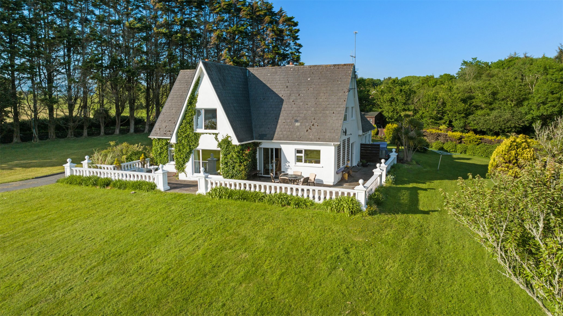 5 Bedroom Single Family Home/House's Image 28