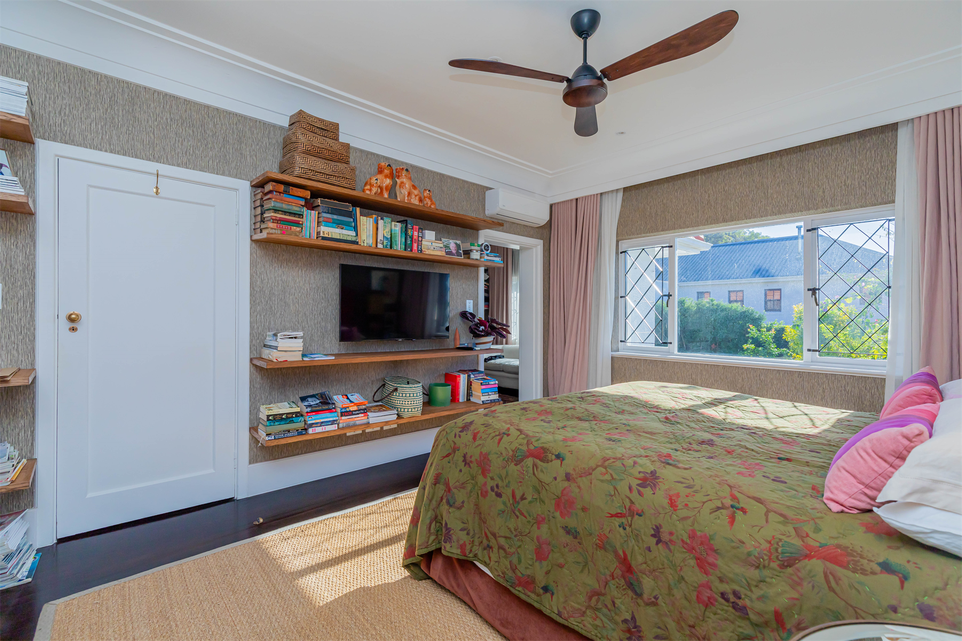 3 Bedroom Single Family Home/House's Image 13