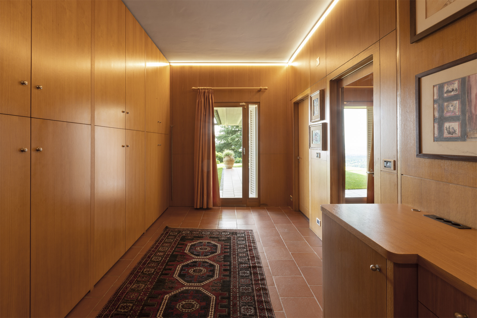 11 Bedroom Villa/Townhouse's Image 23