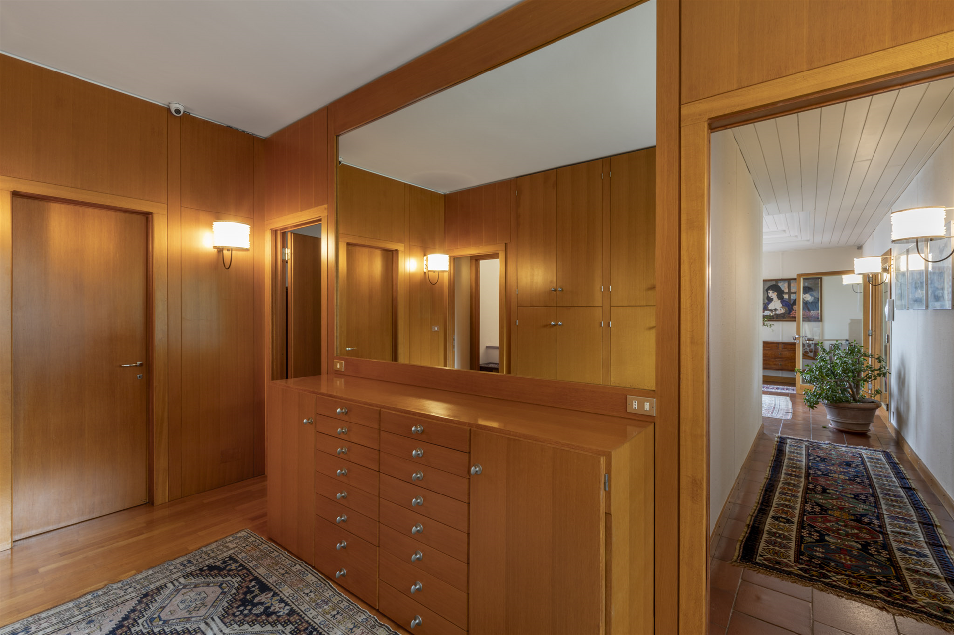 11 Bedroom Villa/Townhouse's Image 31
