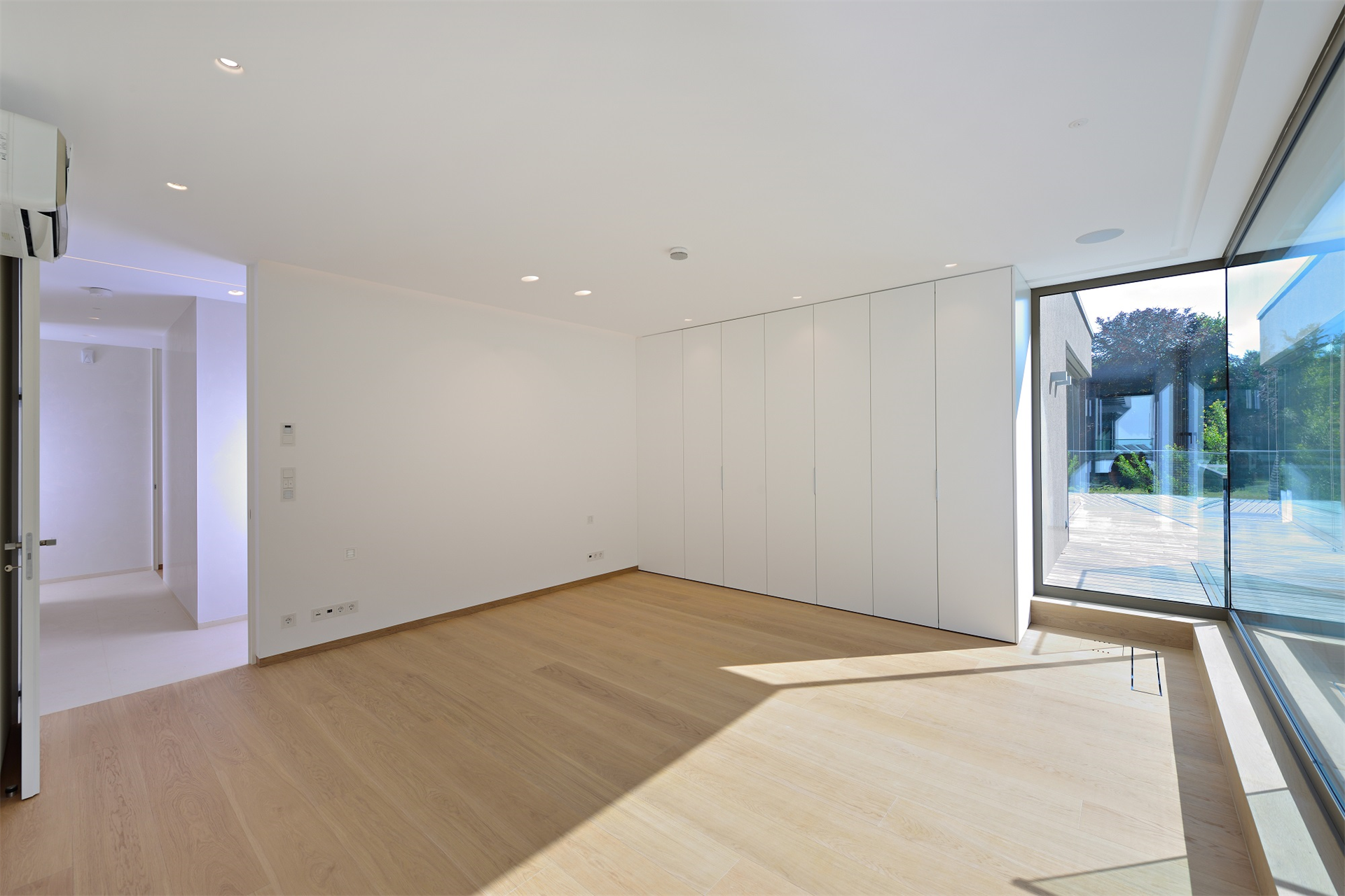 5 Bedroom Villa/Townhouse's Image 14