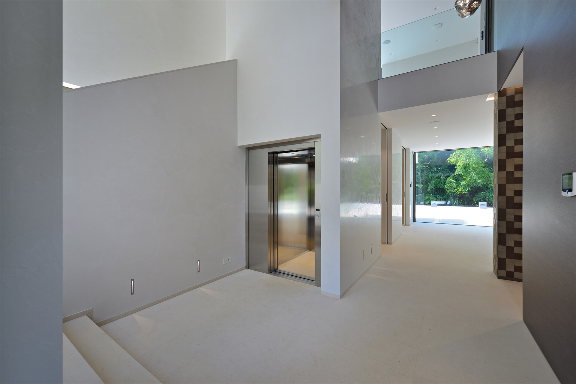 5 Bedroom Villa/Townhouse's Image 4