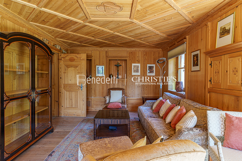 8 Bedroom Estate's Image 29